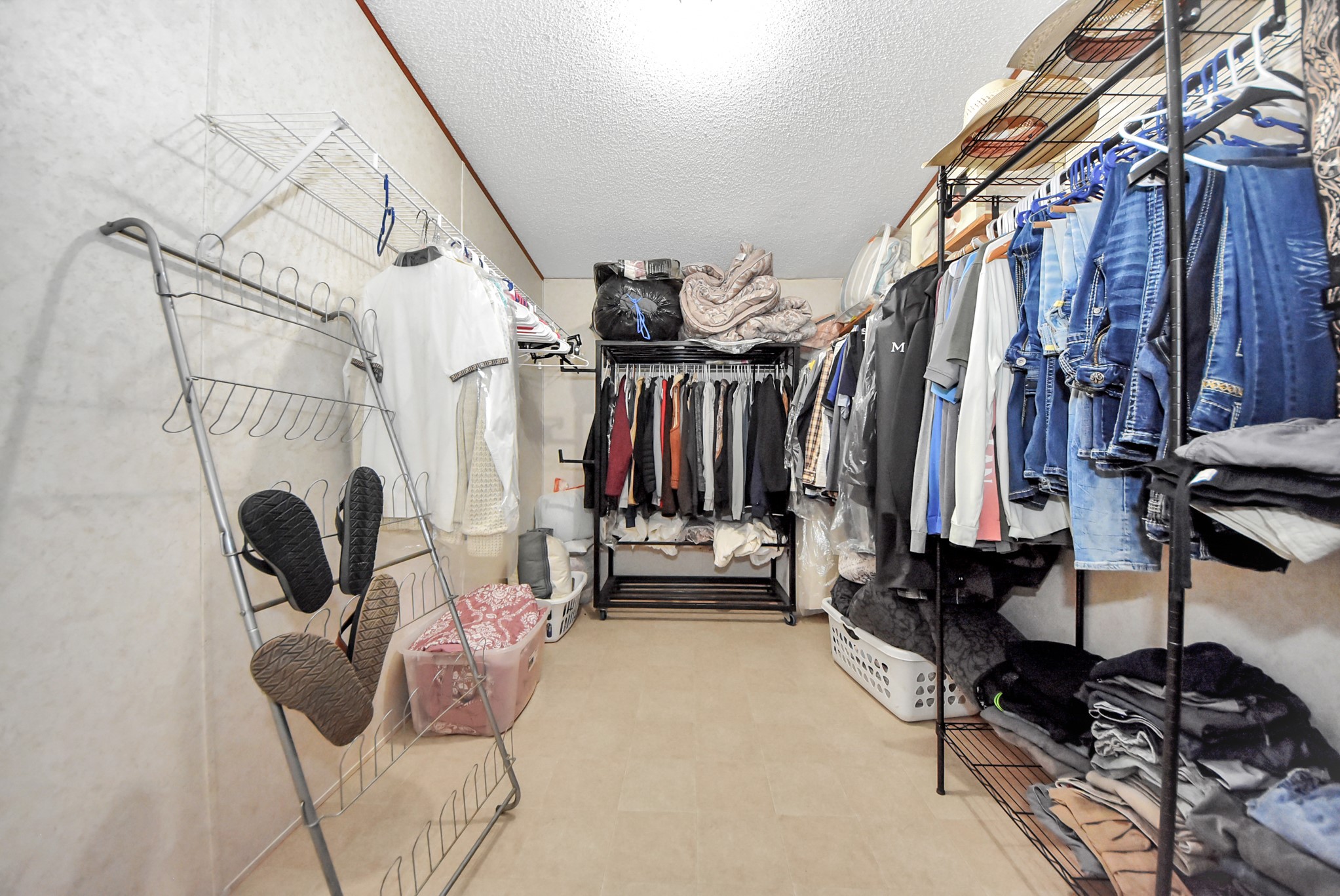 26090 Cornwall Property Photo 45