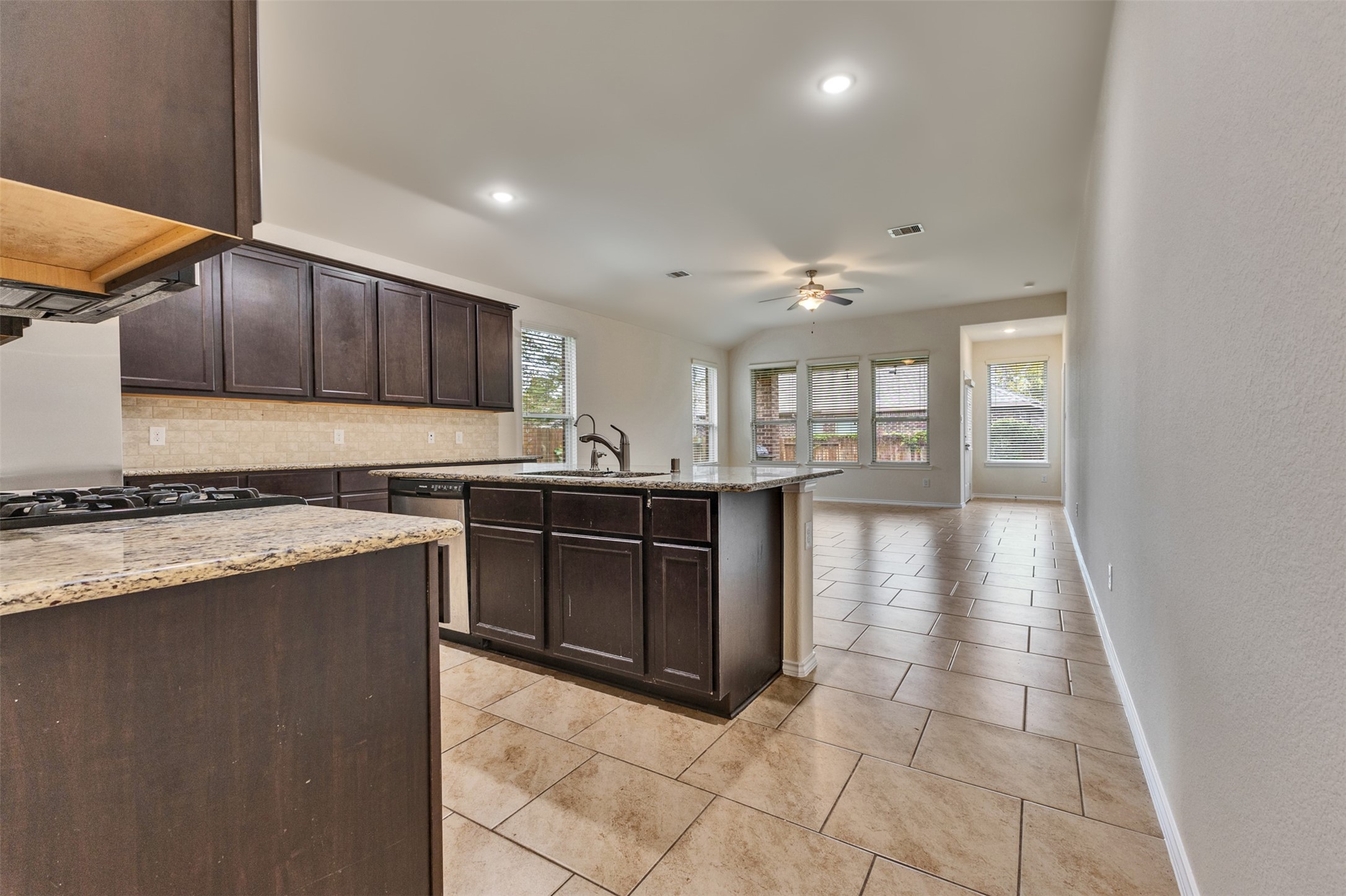 14011 Wolftrap Lane Property Photo 13