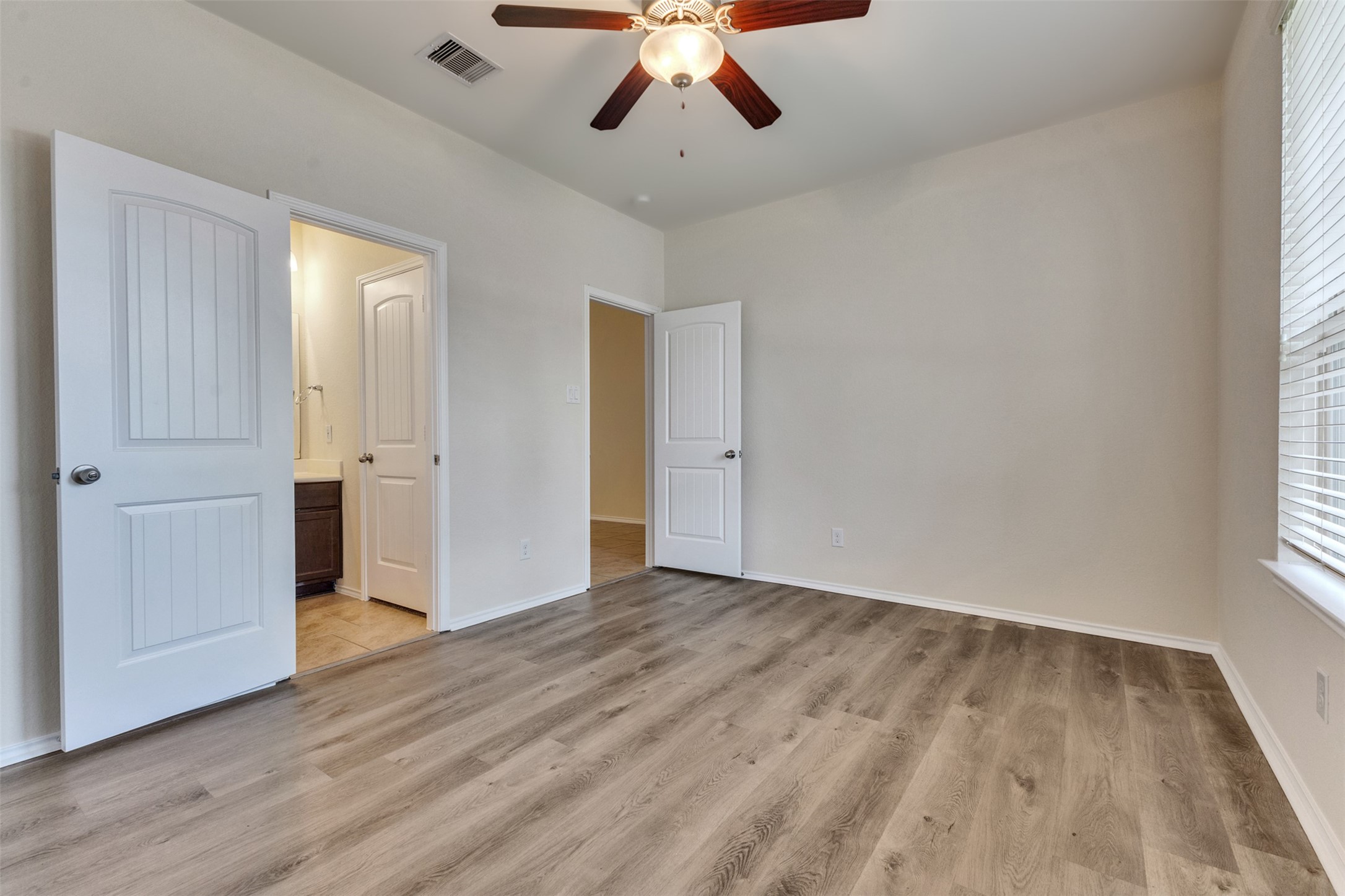 14011 Wolftrap Lane Property Photo 24