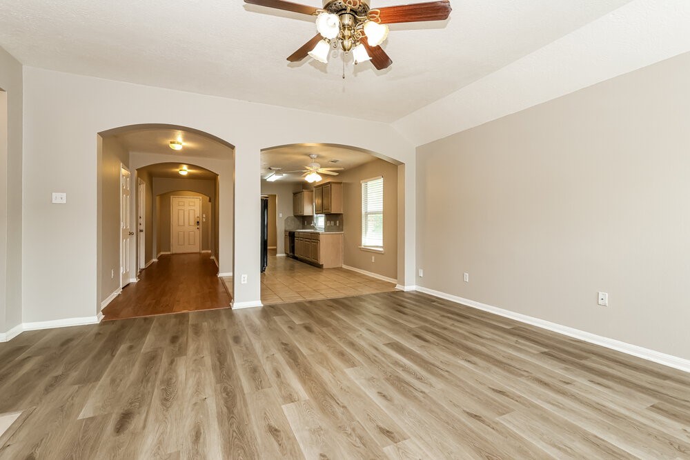 1711 Rock Ridge Drive Property Photo 3