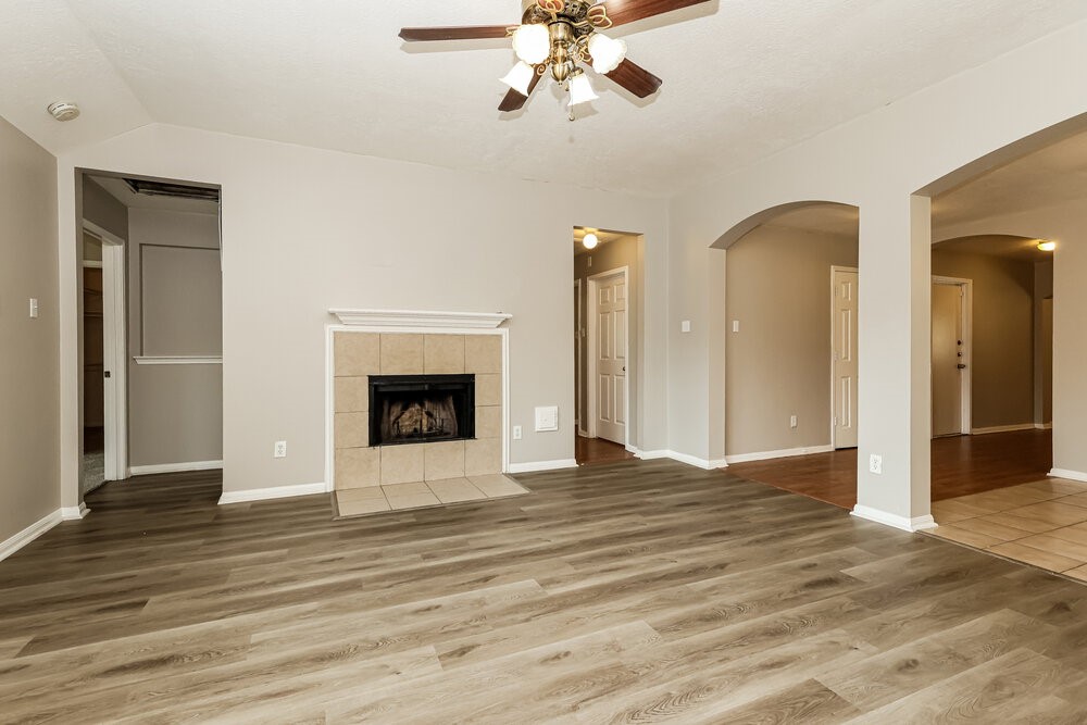 1711 Rock Ridge Drive Property Photo 4