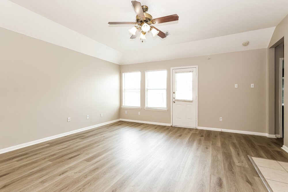 1711 Rock Ridge Drive Property Photo 7