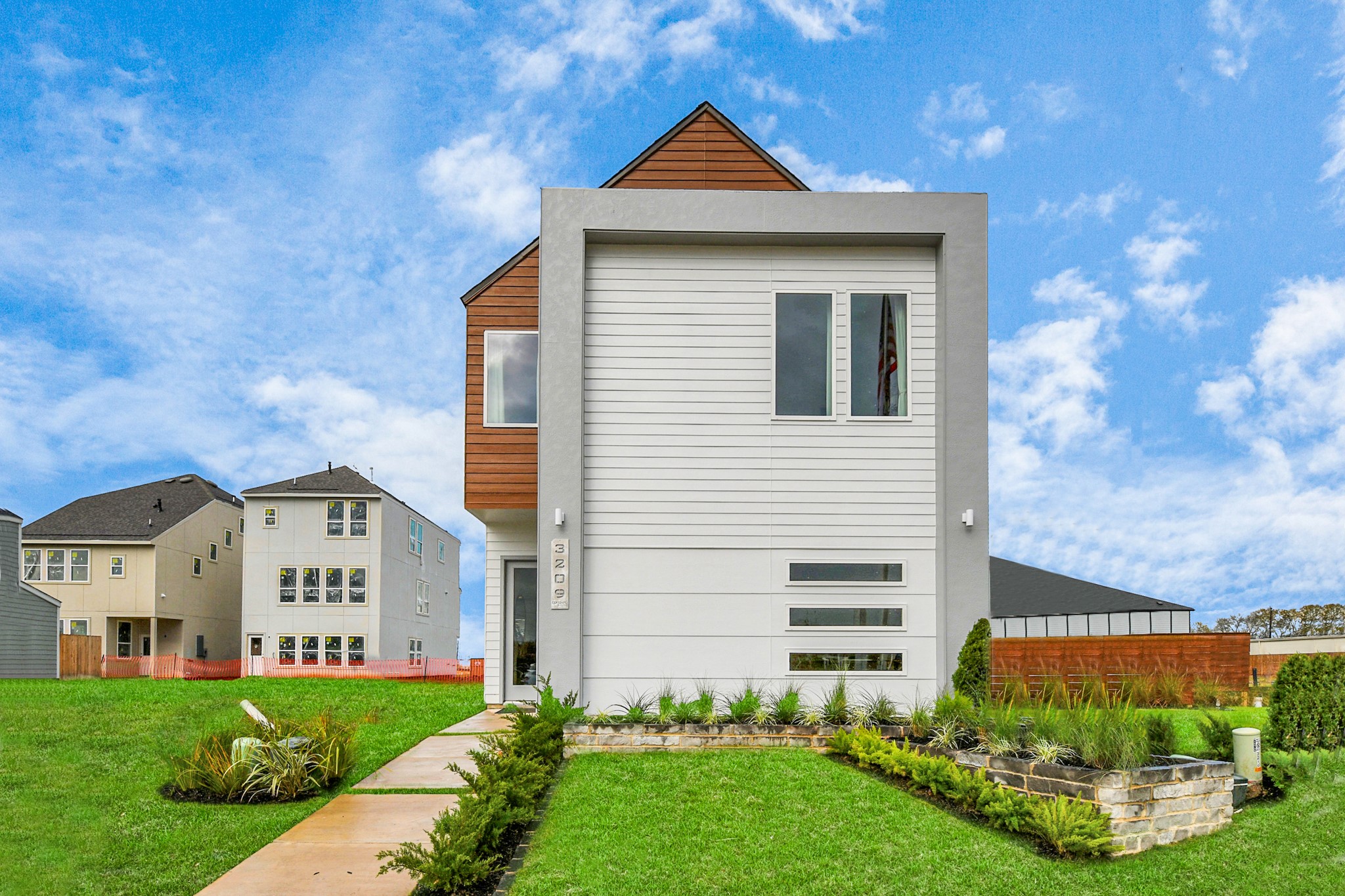13108 Moncloa Drive Property Photo 2