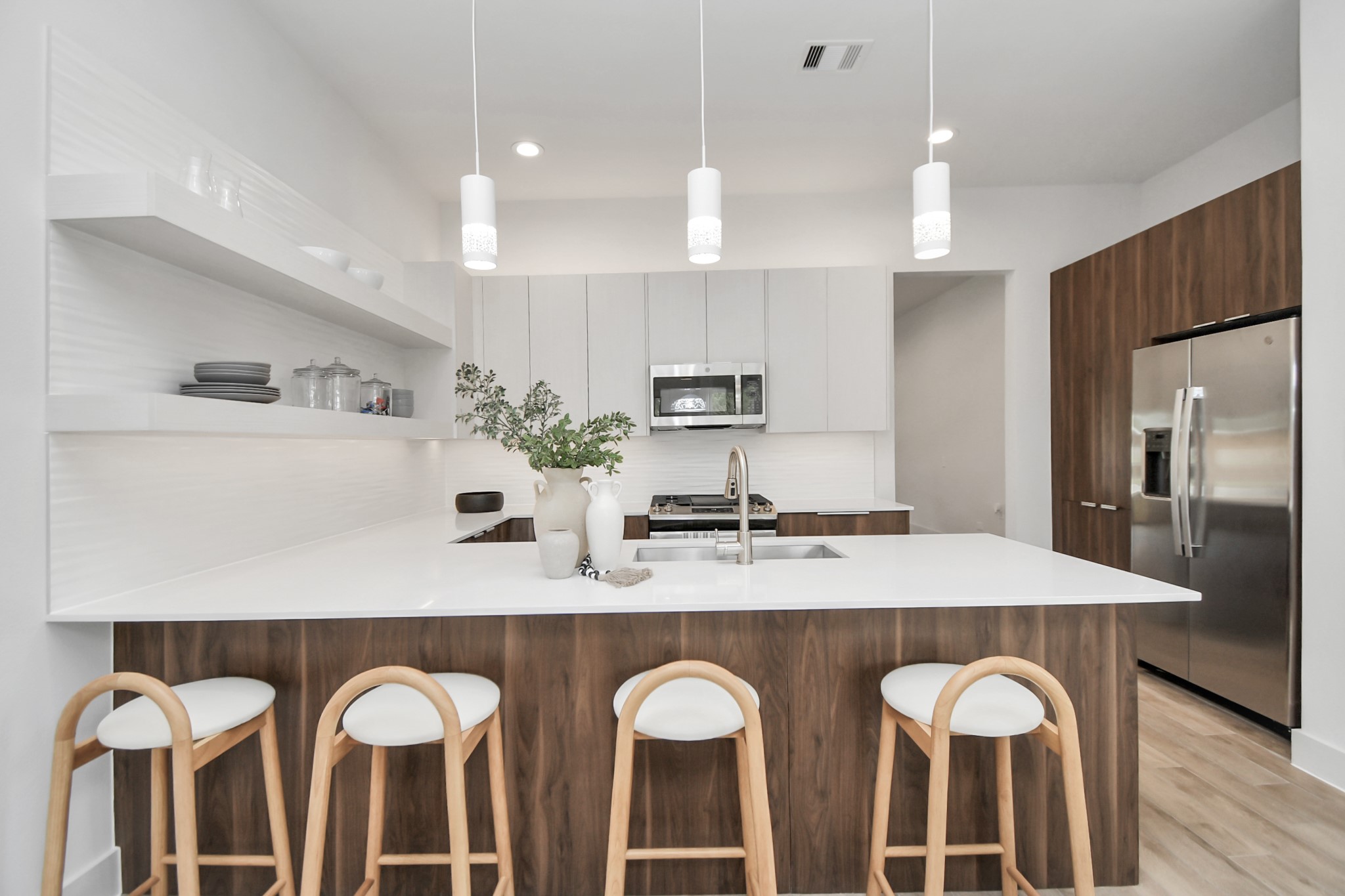13108 Moncloa Drive Property Photo 3