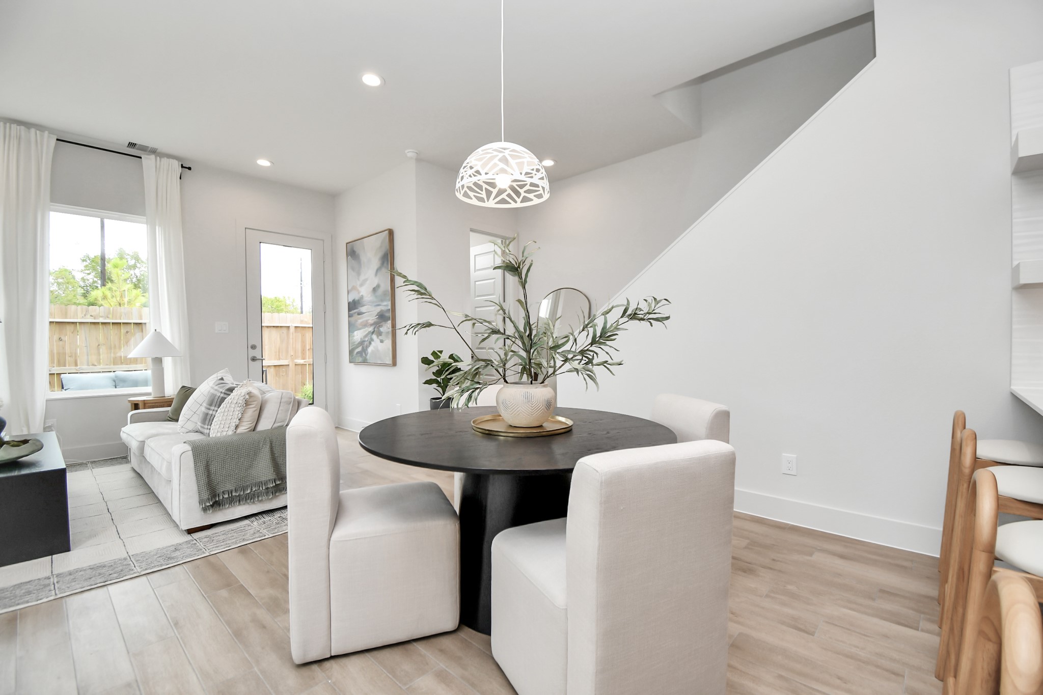 13108 Moncloa Drive Property Photo 9