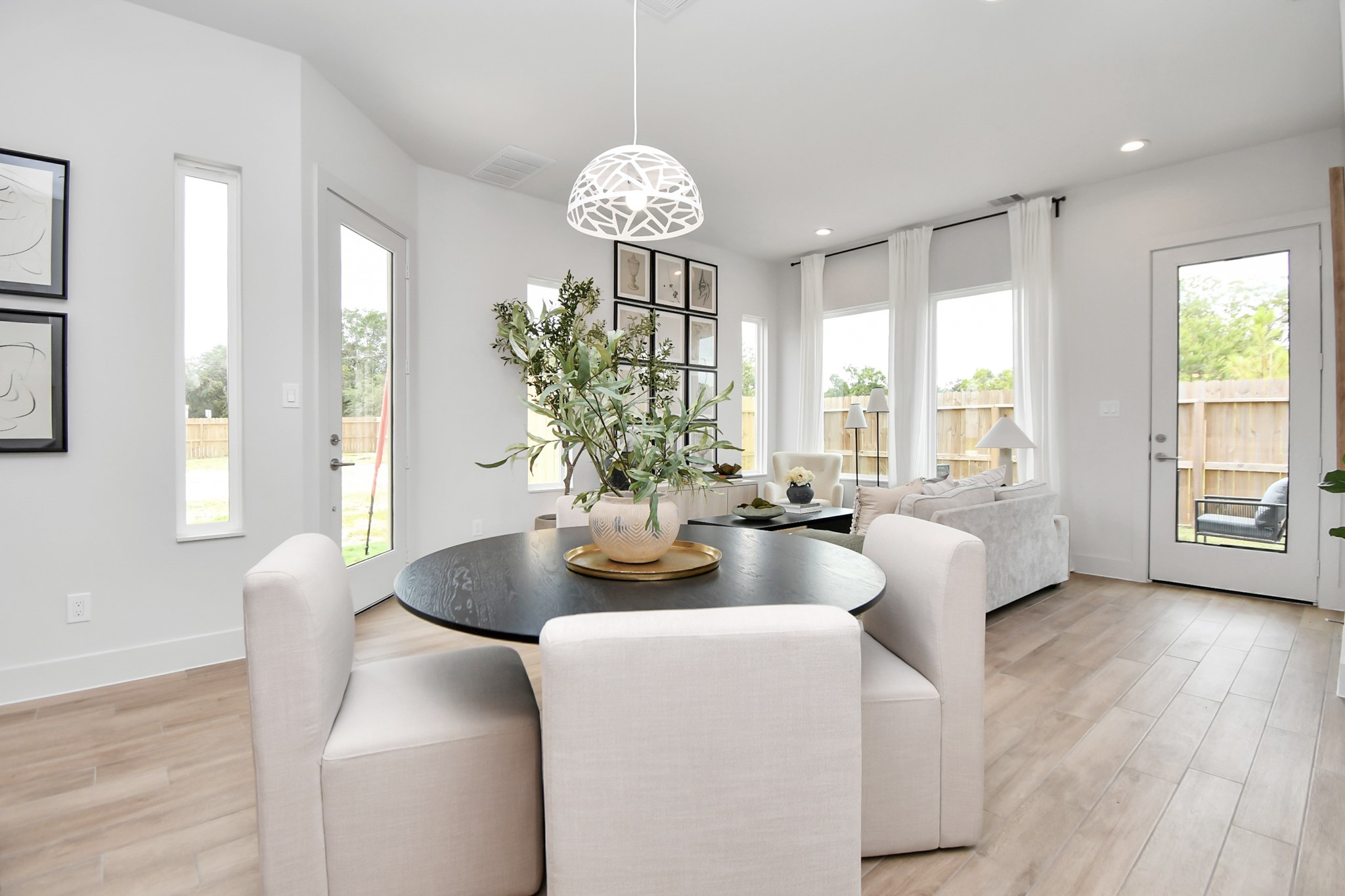 13108 Moncloa Drive Property Photo 10