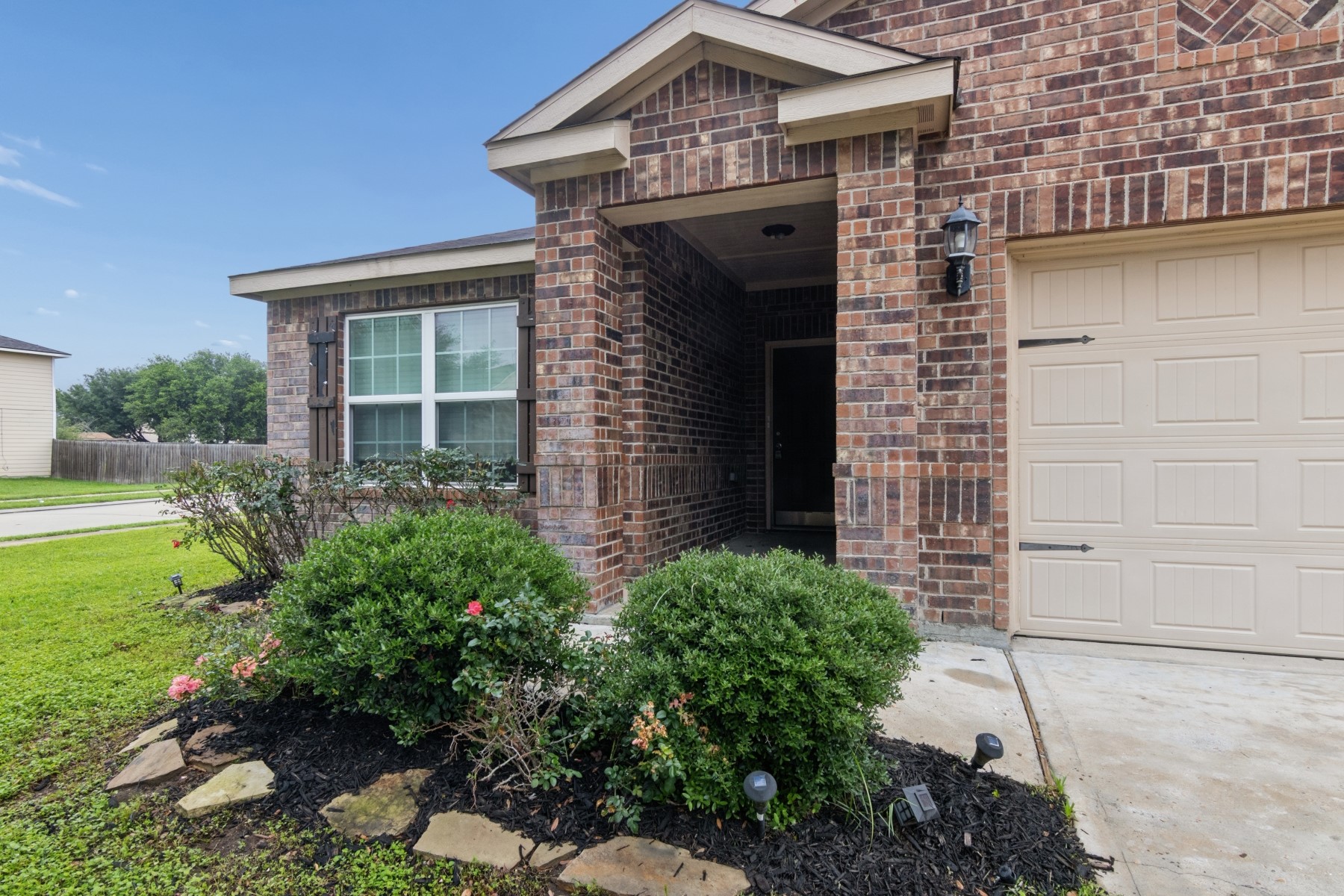 5103 Cottage Creek Lane Property Photo 4