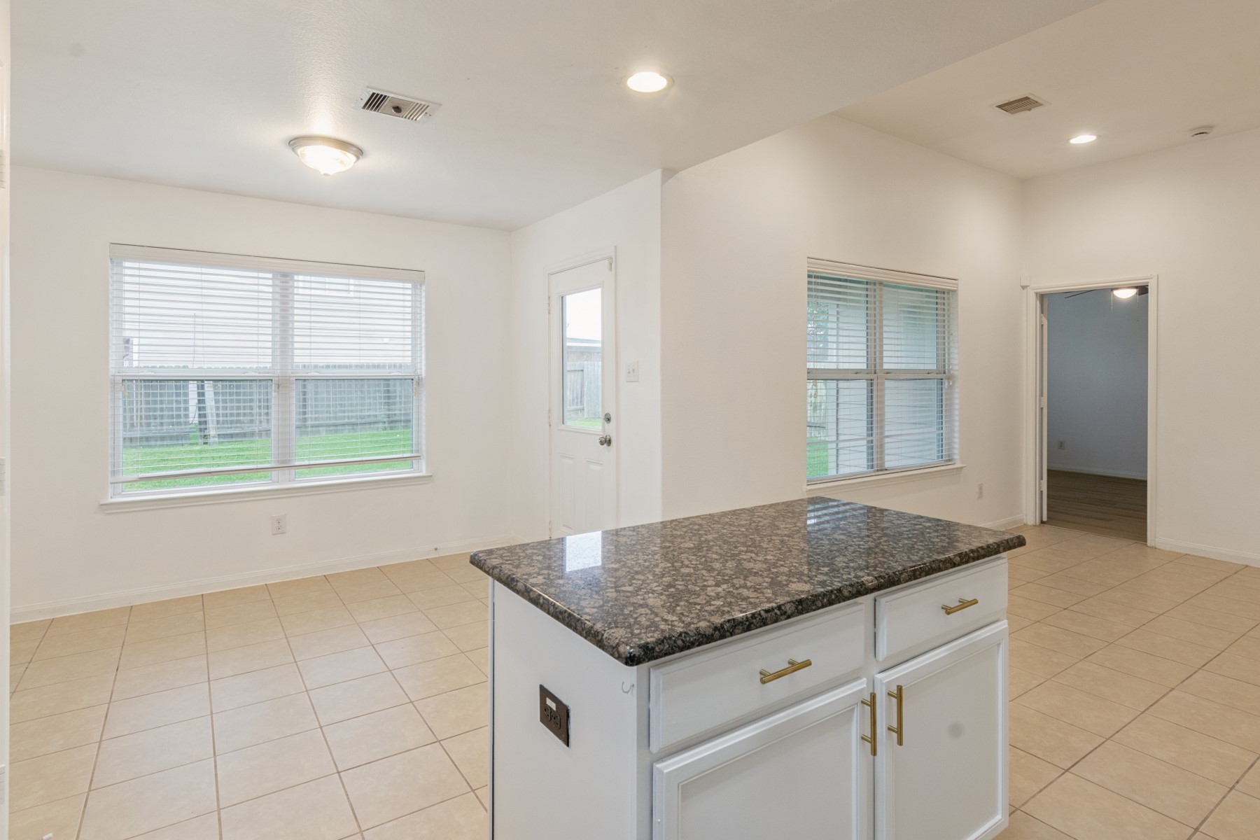 5103 Cottage Creek Lane Property Photo 12
