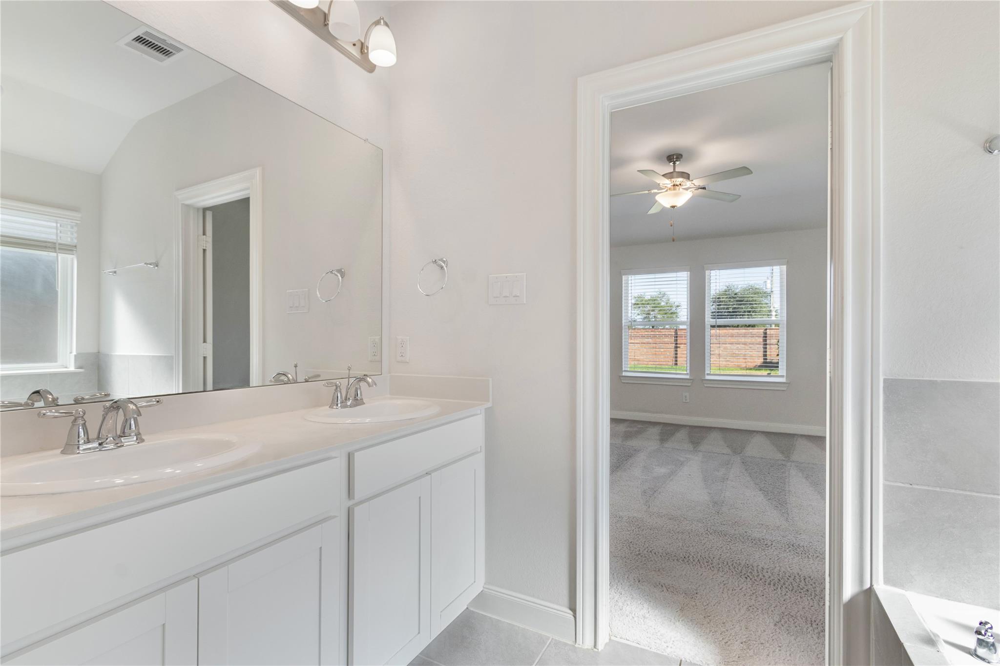 11406 Cypress Elm Court Property Photo 10