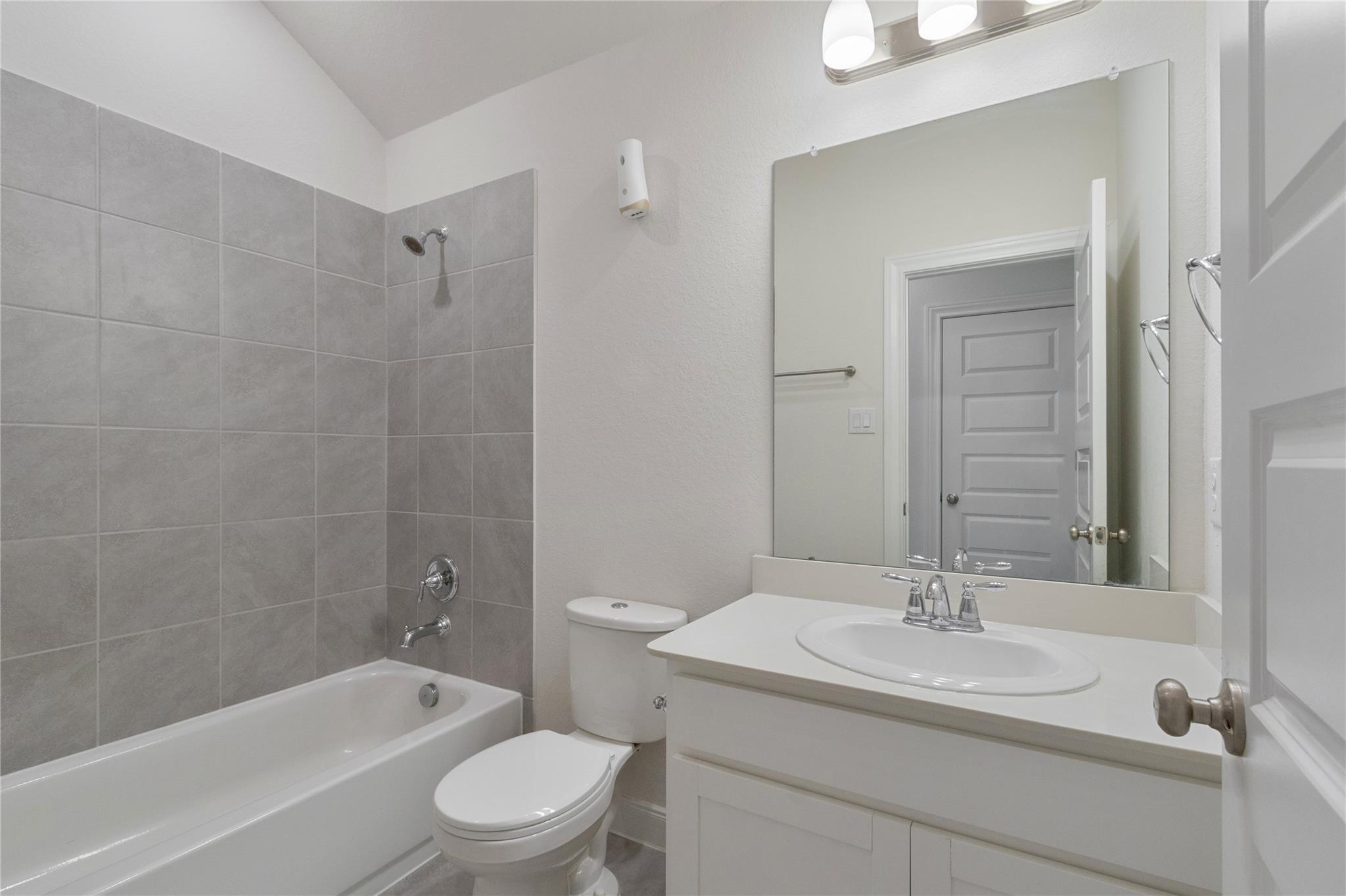 11406 Cypress Elm Court Property Photo 20