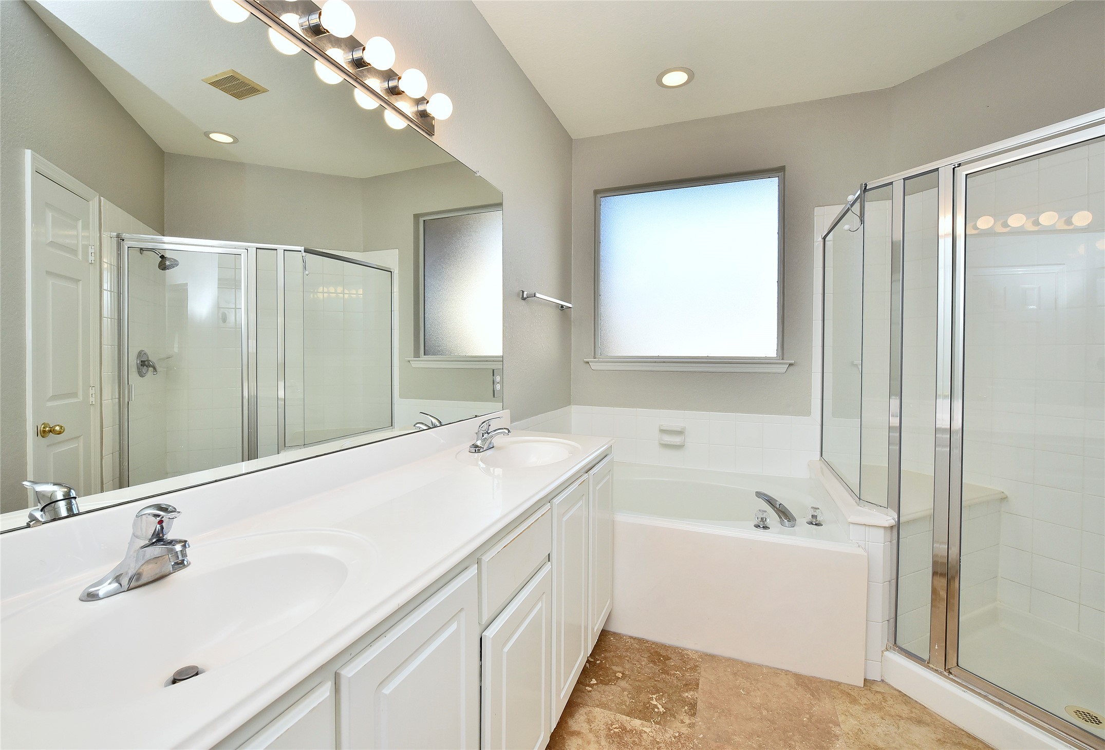 8814 Silent Willow Lane Property Photo 20