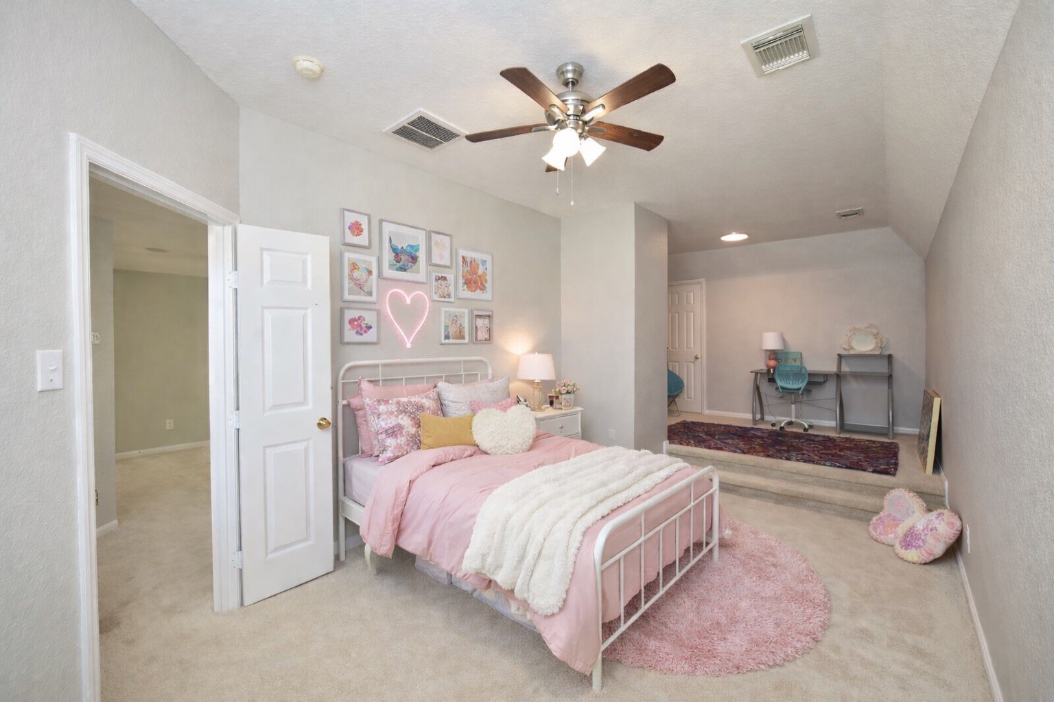 8814 Silent Willow Lane Property Photo 24