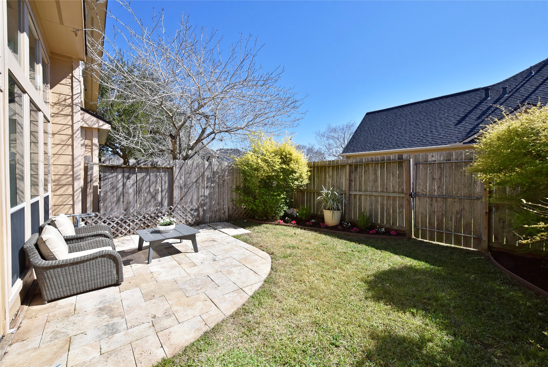 8814 Silent Willow Lane Property Photo 32