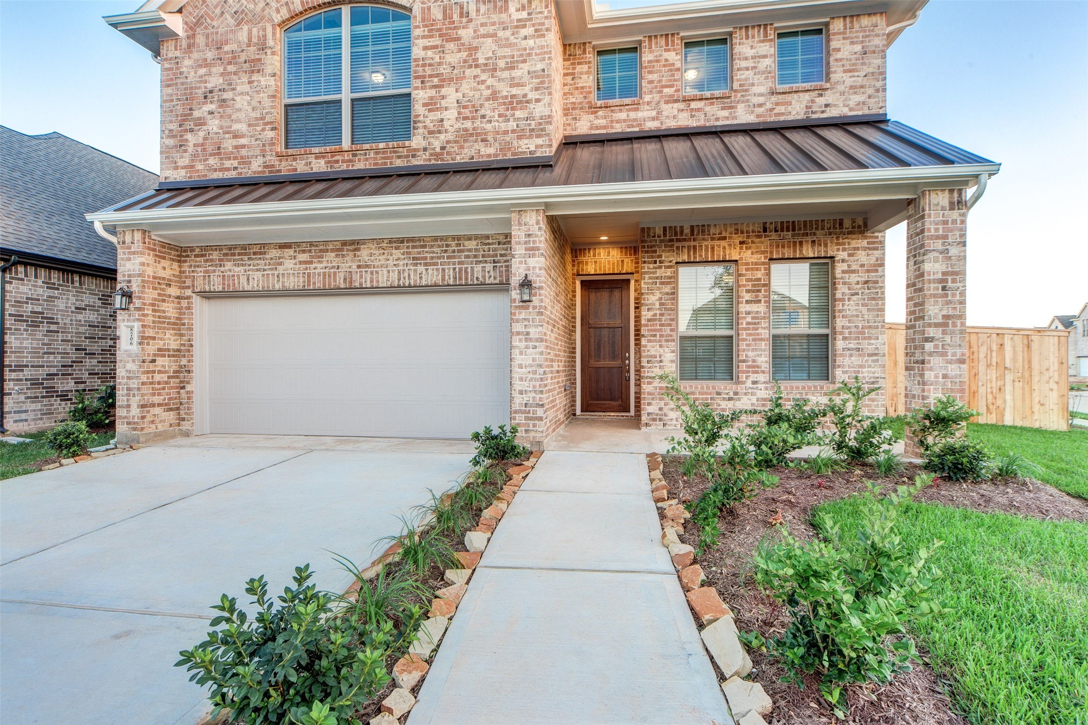 8706 Fox Trail Drive Property Photo 3