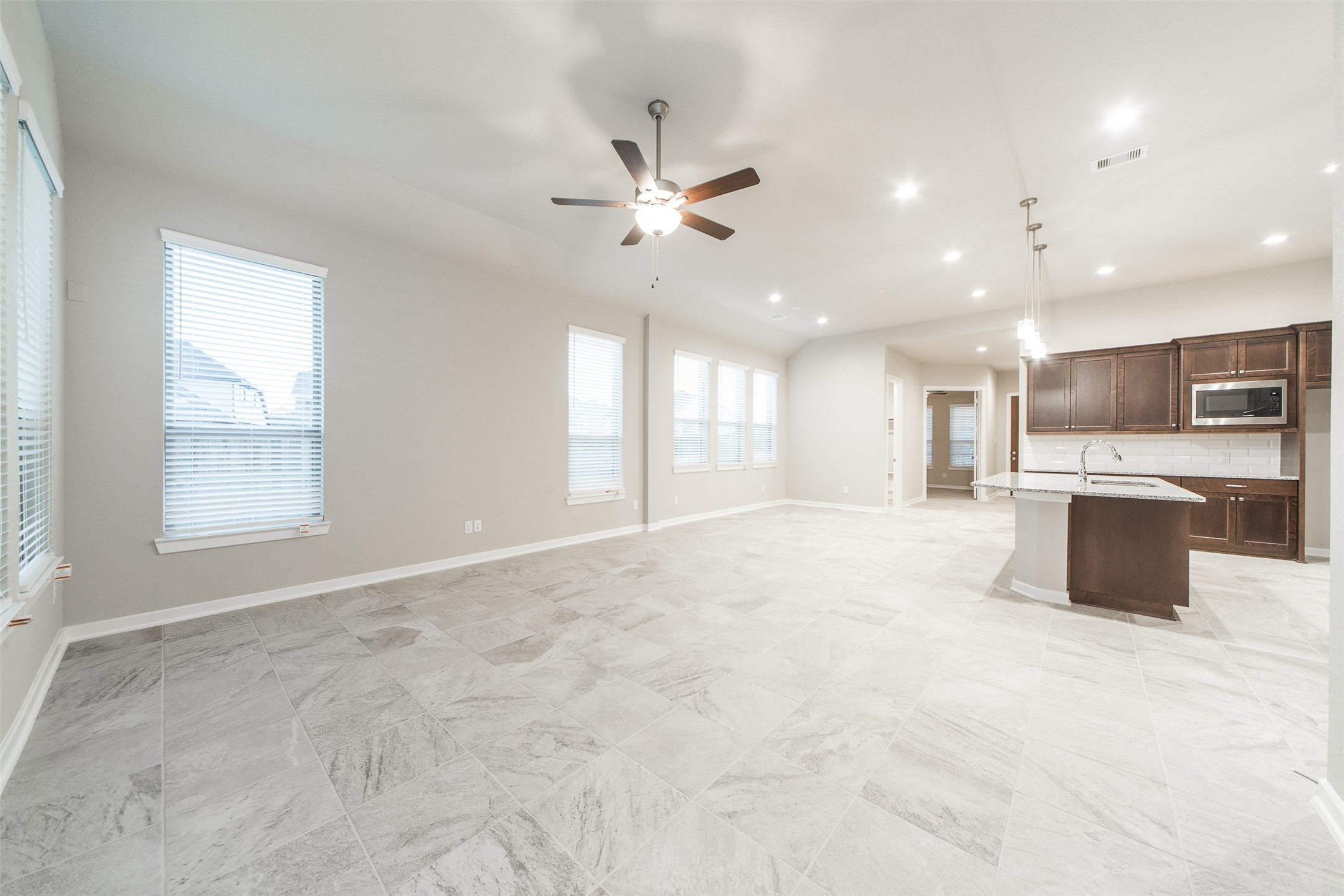 8706 Fox Trail Drive Property Photo 8