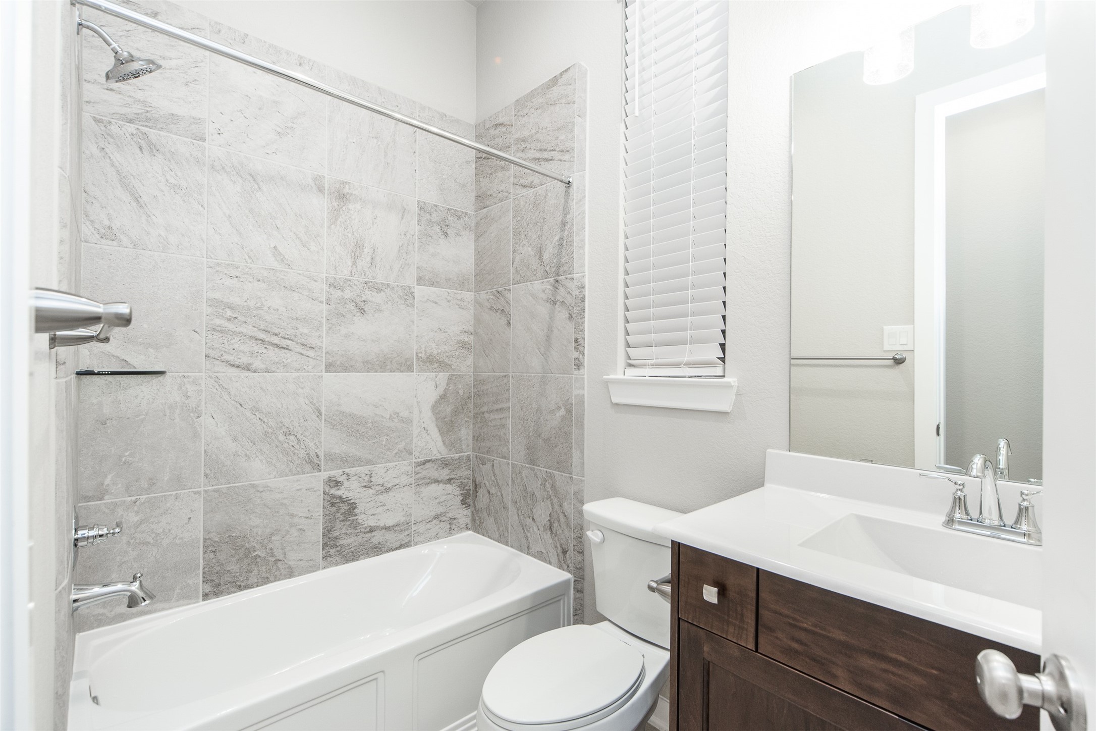 8706 Fox Trail Drive Property Photo 18