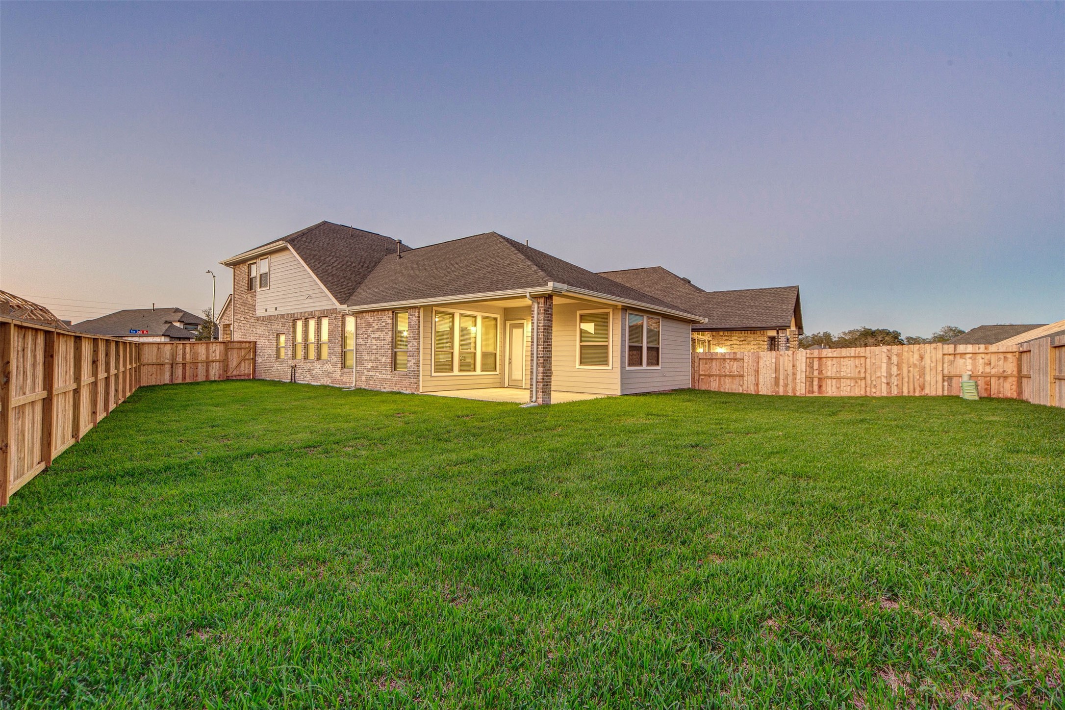 8706 Fox Trail Drive Property Photo 24