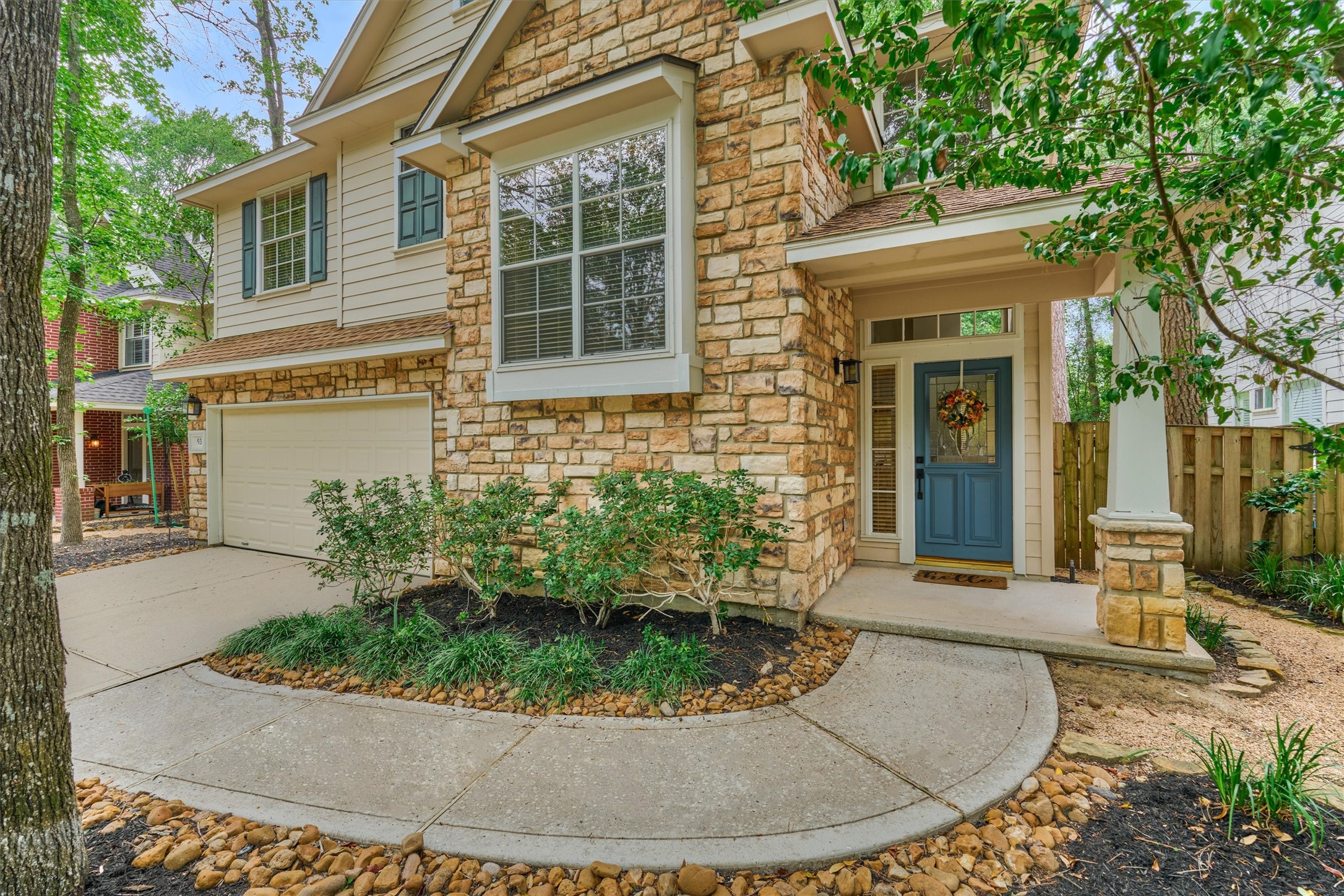 93 N Apple Springs Circle Property Photo 3