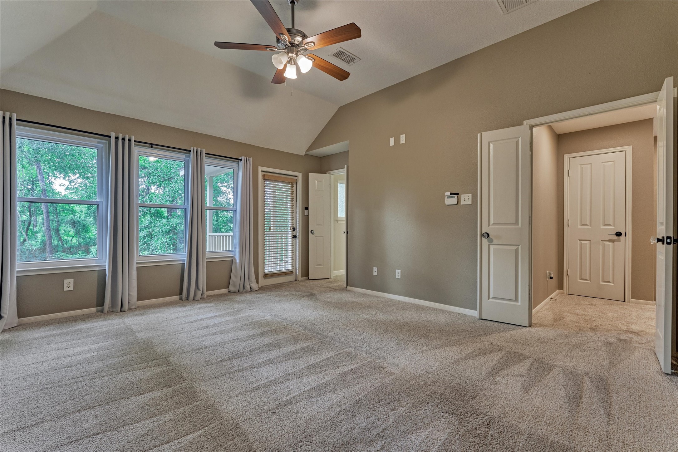 93 N Apple Springs Circle Property Photo 18