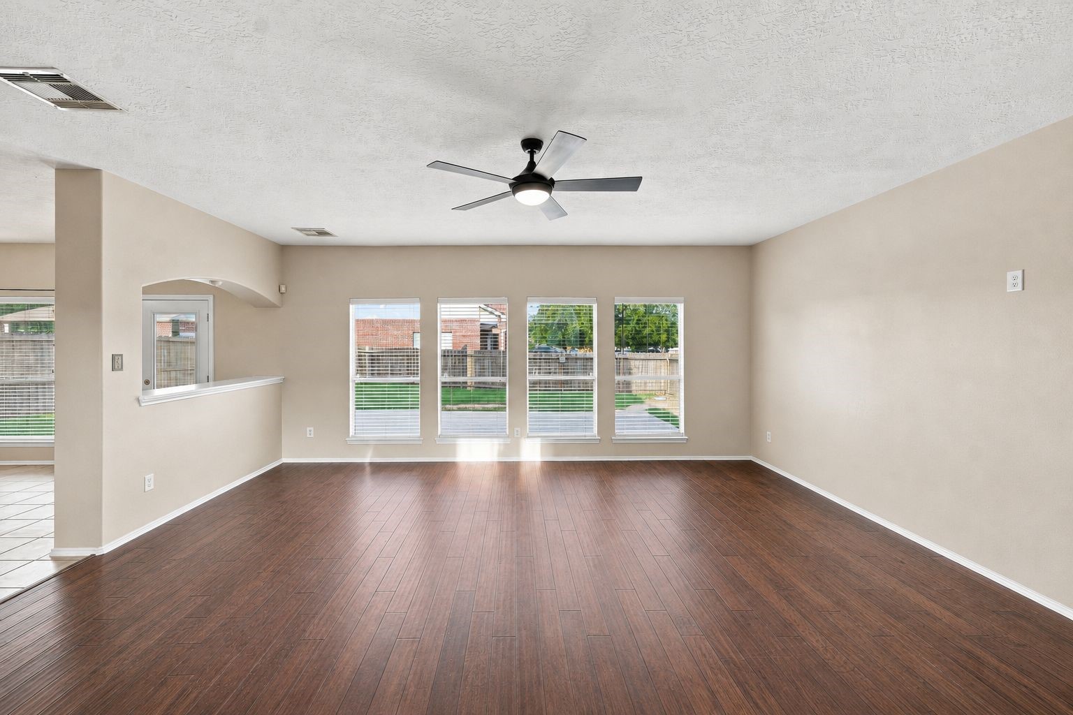 18810 Lantern Cove Lane Property Photo 7