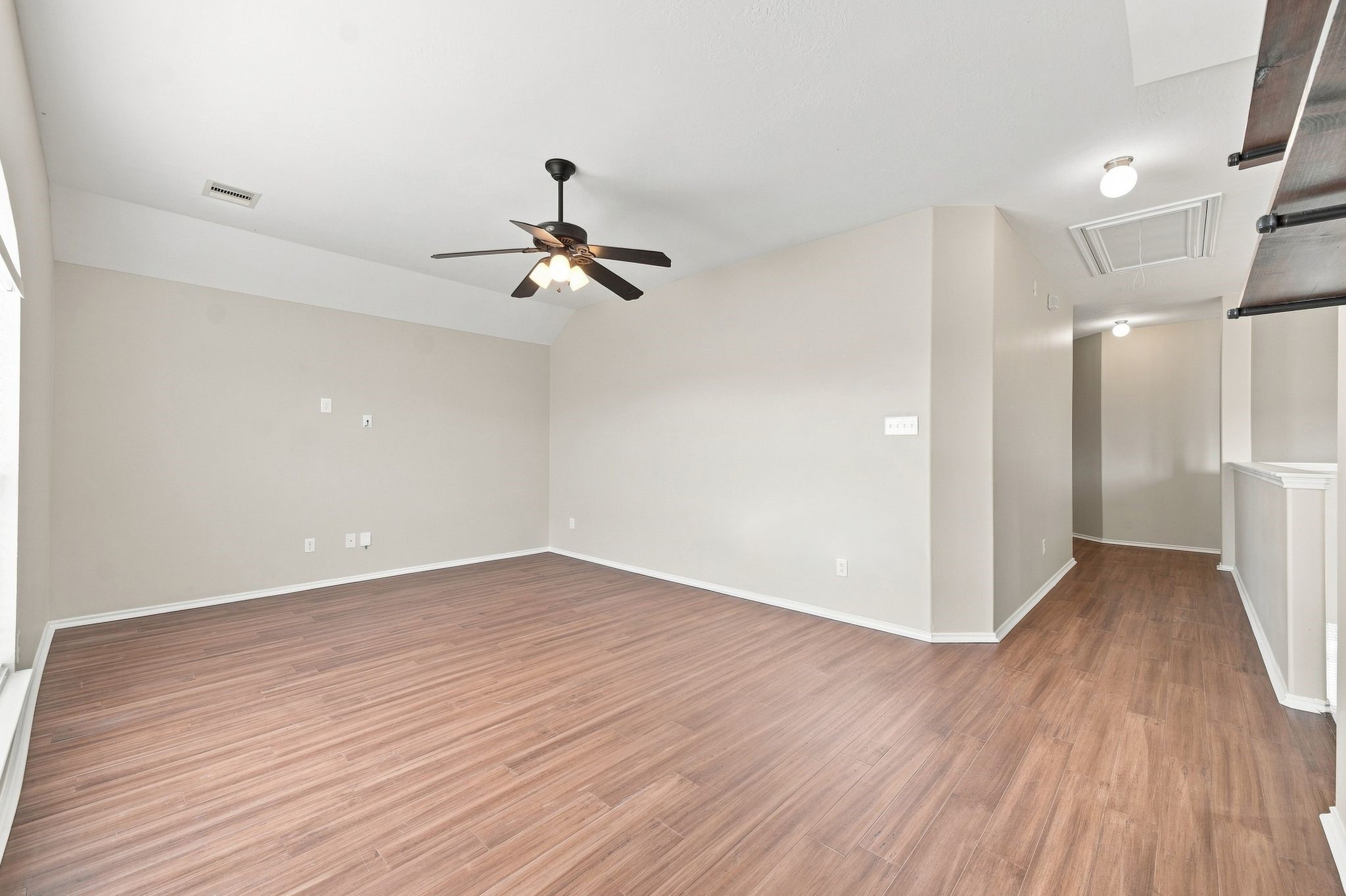 18810 Lantern Cove Lane Property Photo 19