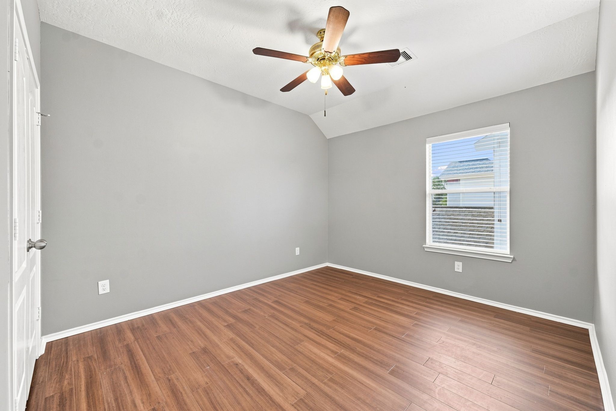 18810 Lantern Cove Lane Property Photo 32