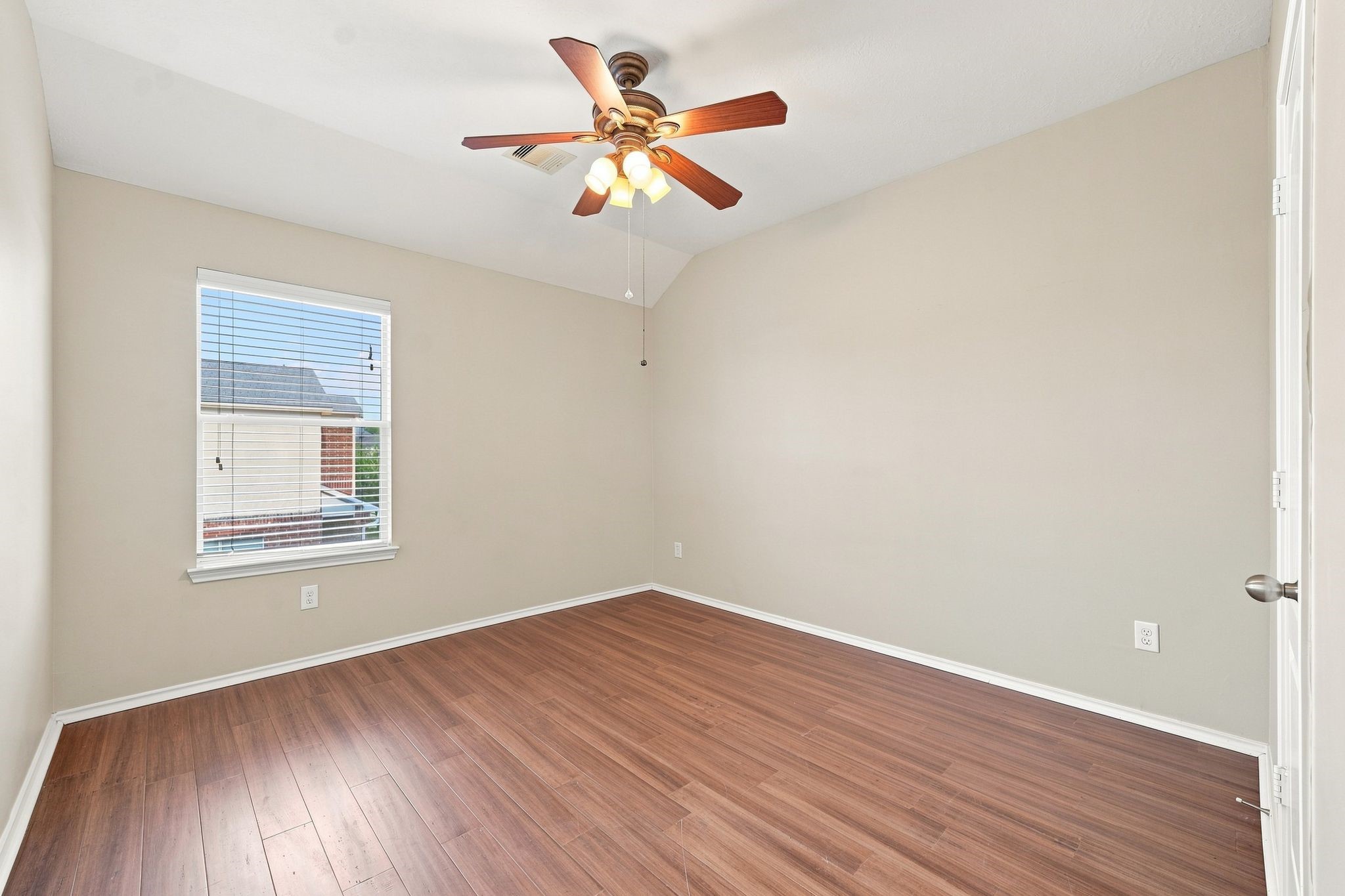 18810 Lantern Cove Lane Property Photo 34