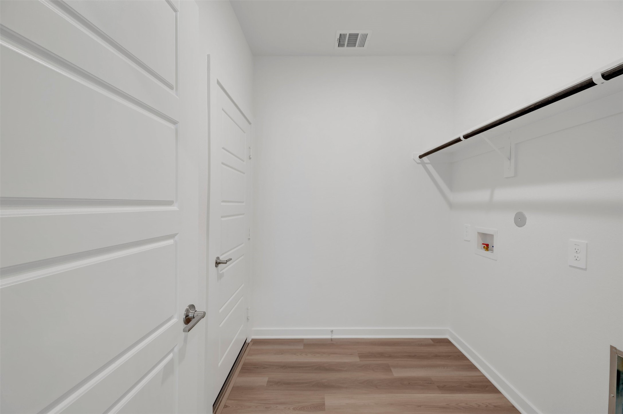 16815 Zavala Way Property Photo 13