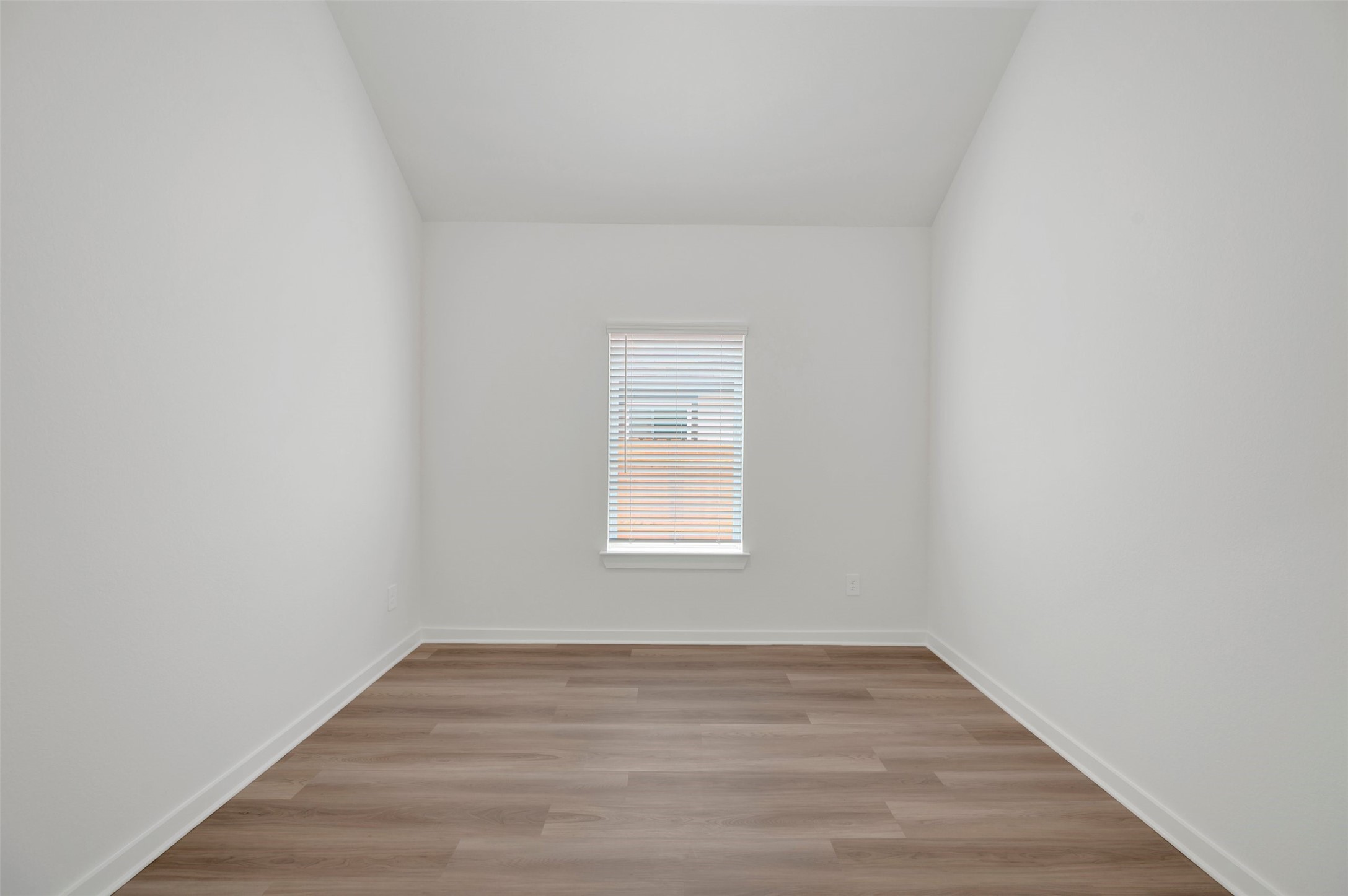 16815 Zavala Way Property Photo 14