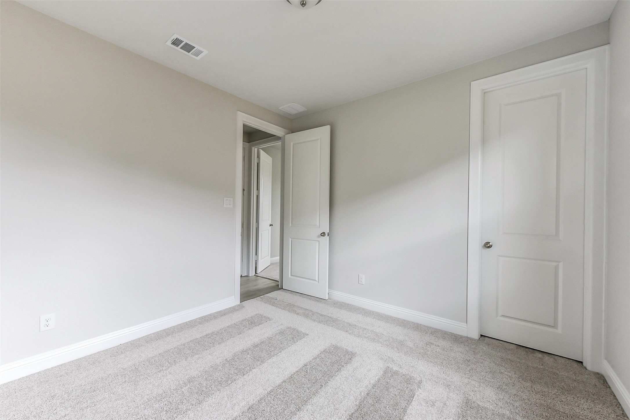 16159 Sheridan River Trail Property Photo 6