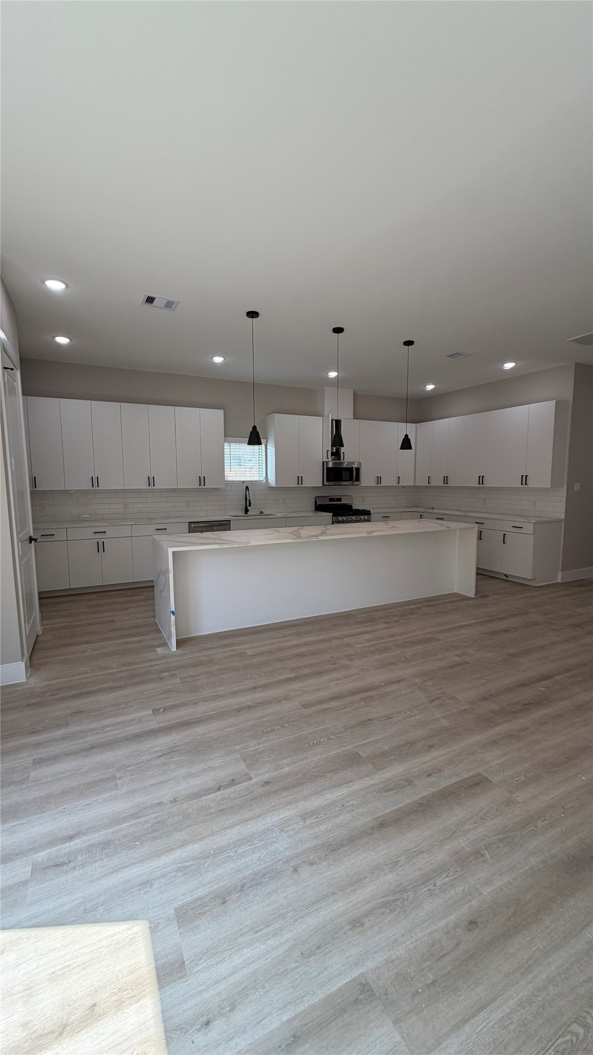 2615 Piemonte Avenue Cir Property Photo 5
