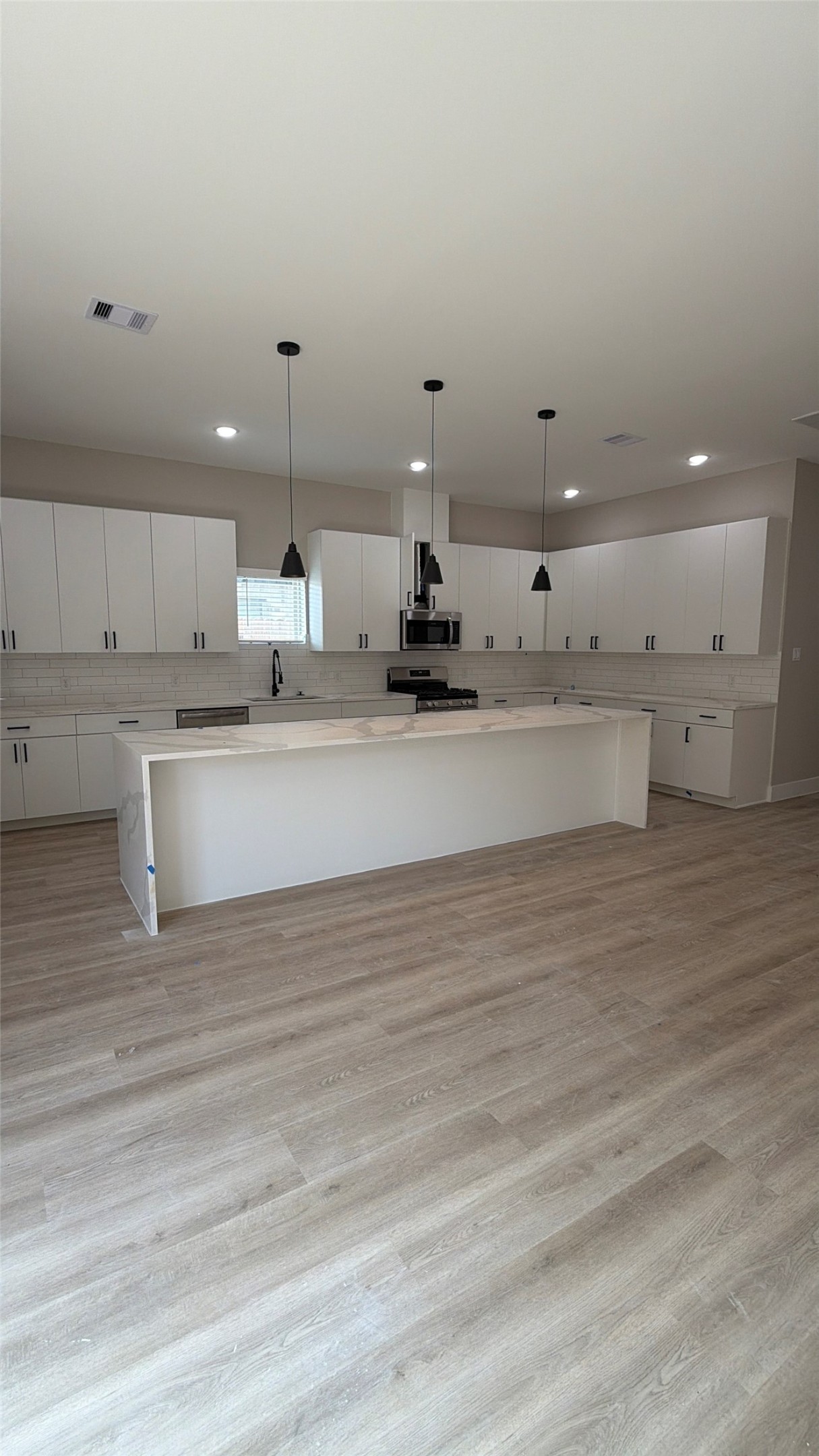 2615 Piemonte Avenue Cir Property Photo 9