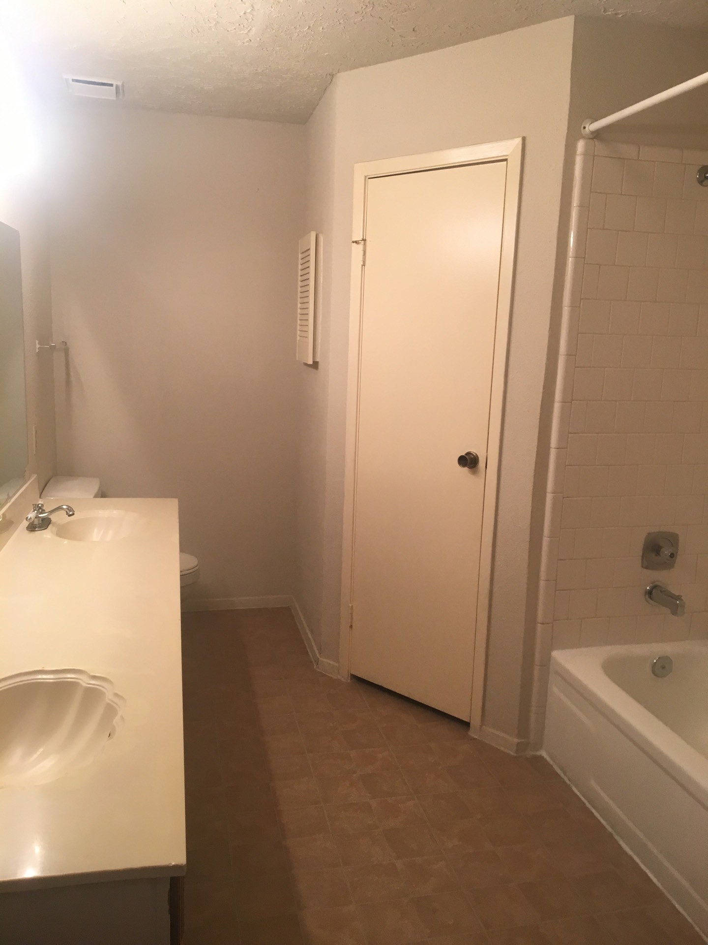 6717 Greenyard Drive Property Photo 10