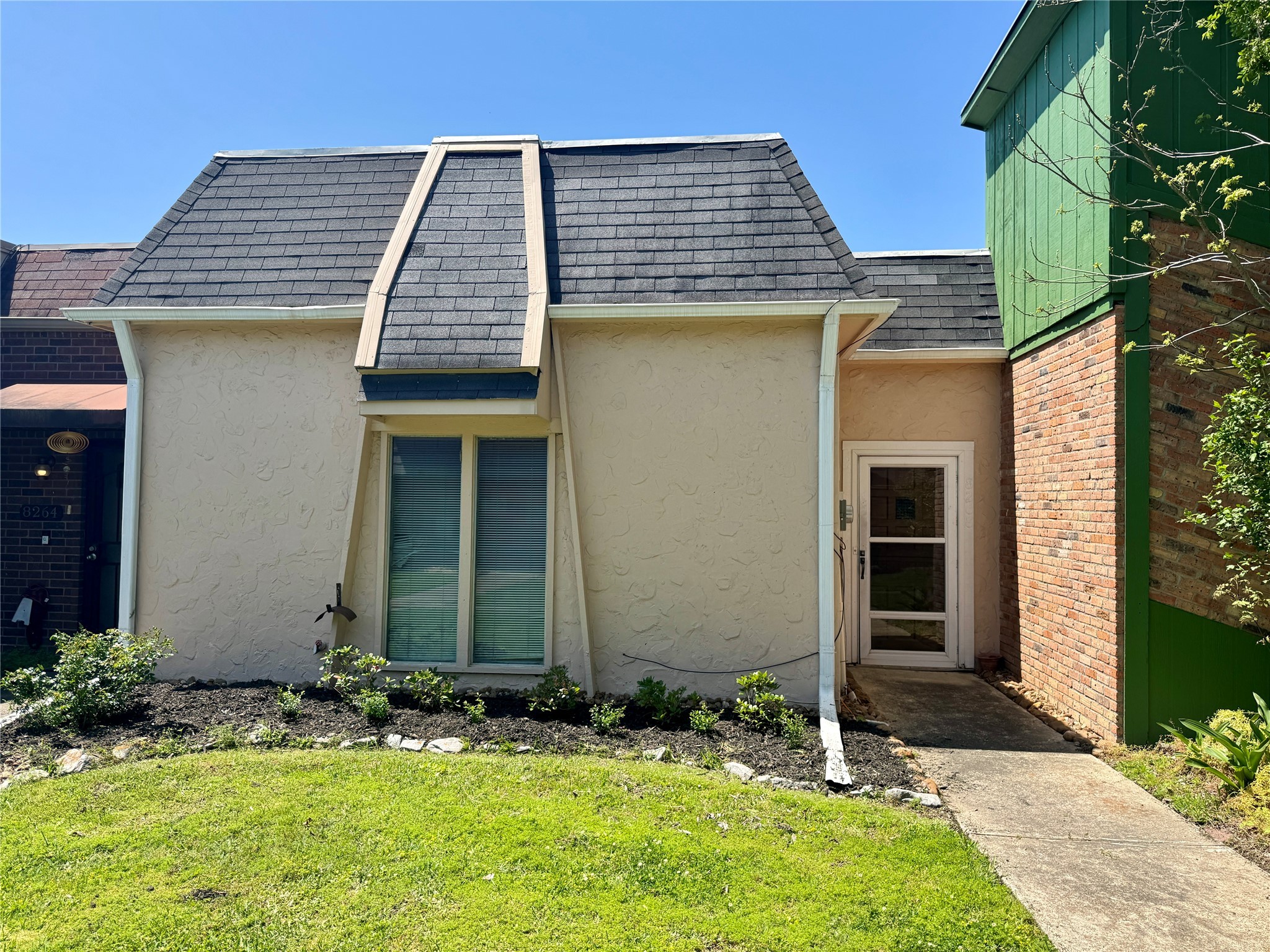 8268 Heartfield Lane Property Photo 1