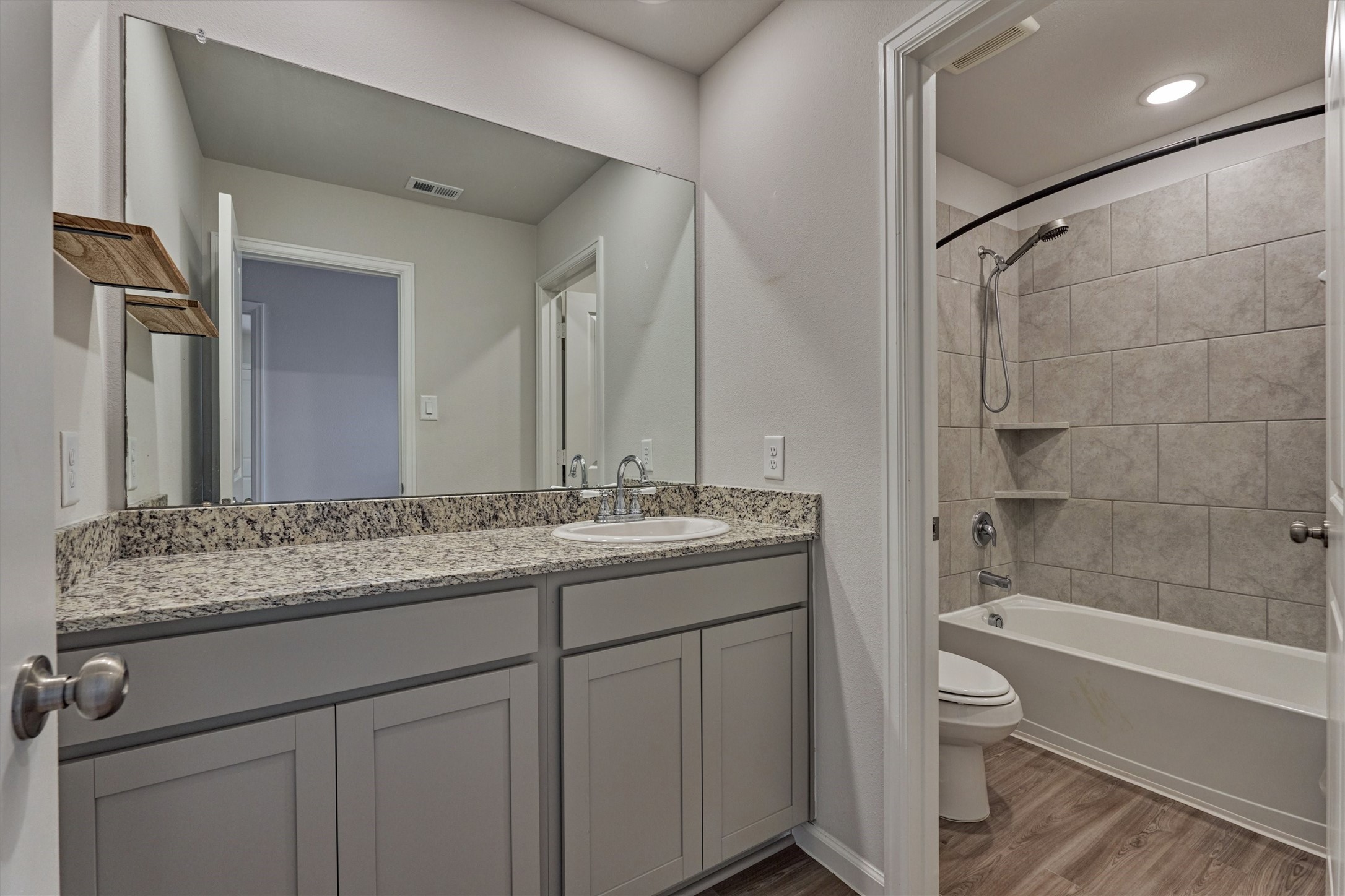 8039 Peppercorn Street Property Photo 15