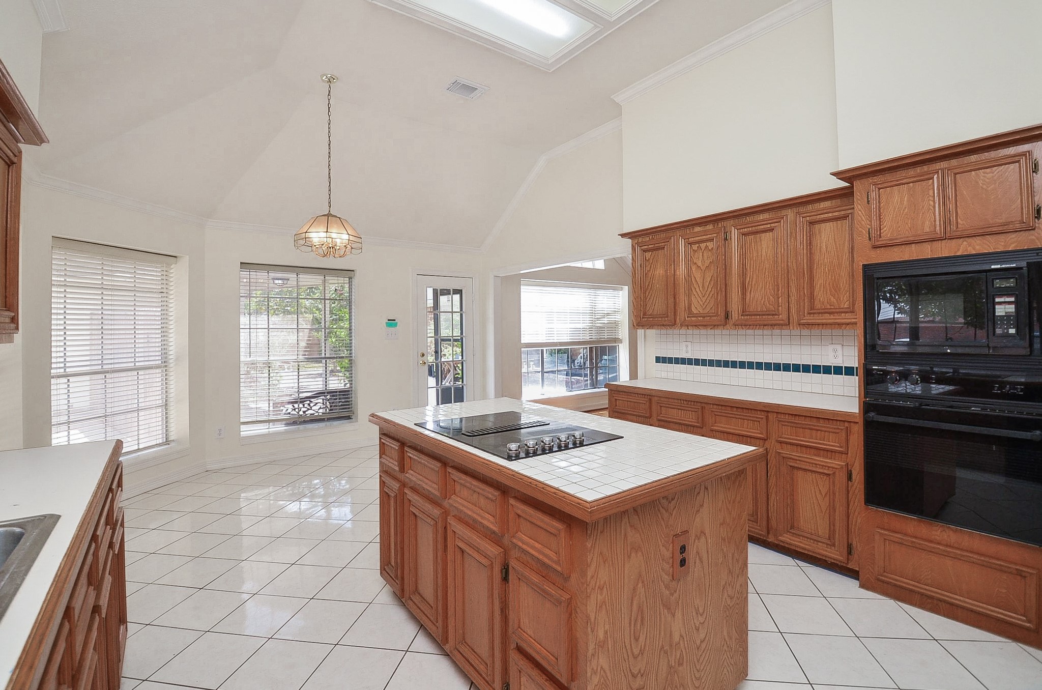 4111 Mainsail Circles Property Photo 11
