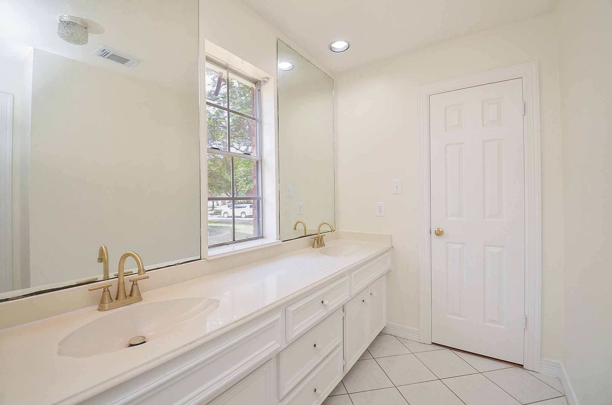 4111 Mainsail Circles Property Photo 28