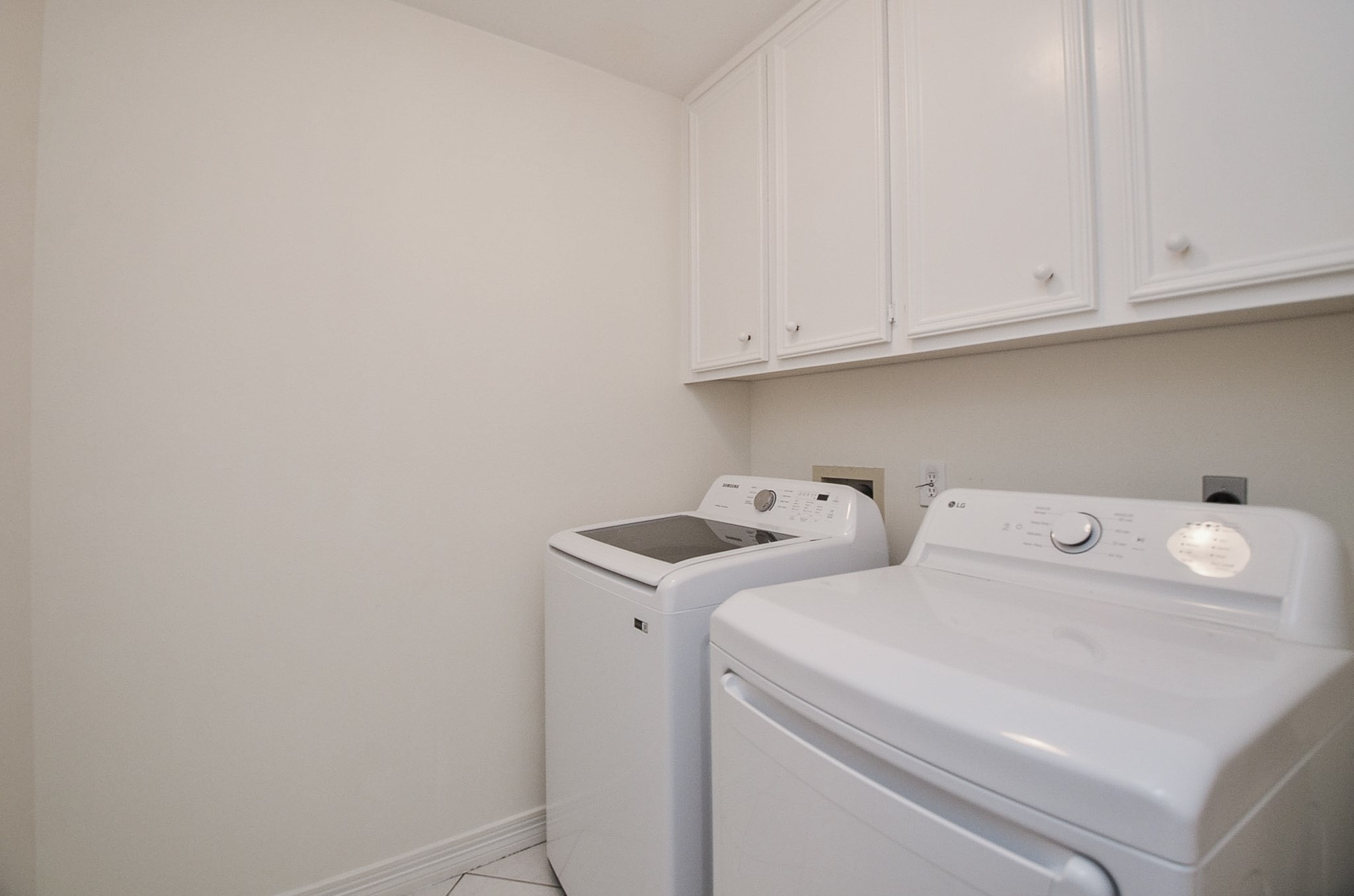 4111 Mainsail Circles Property Photo 29