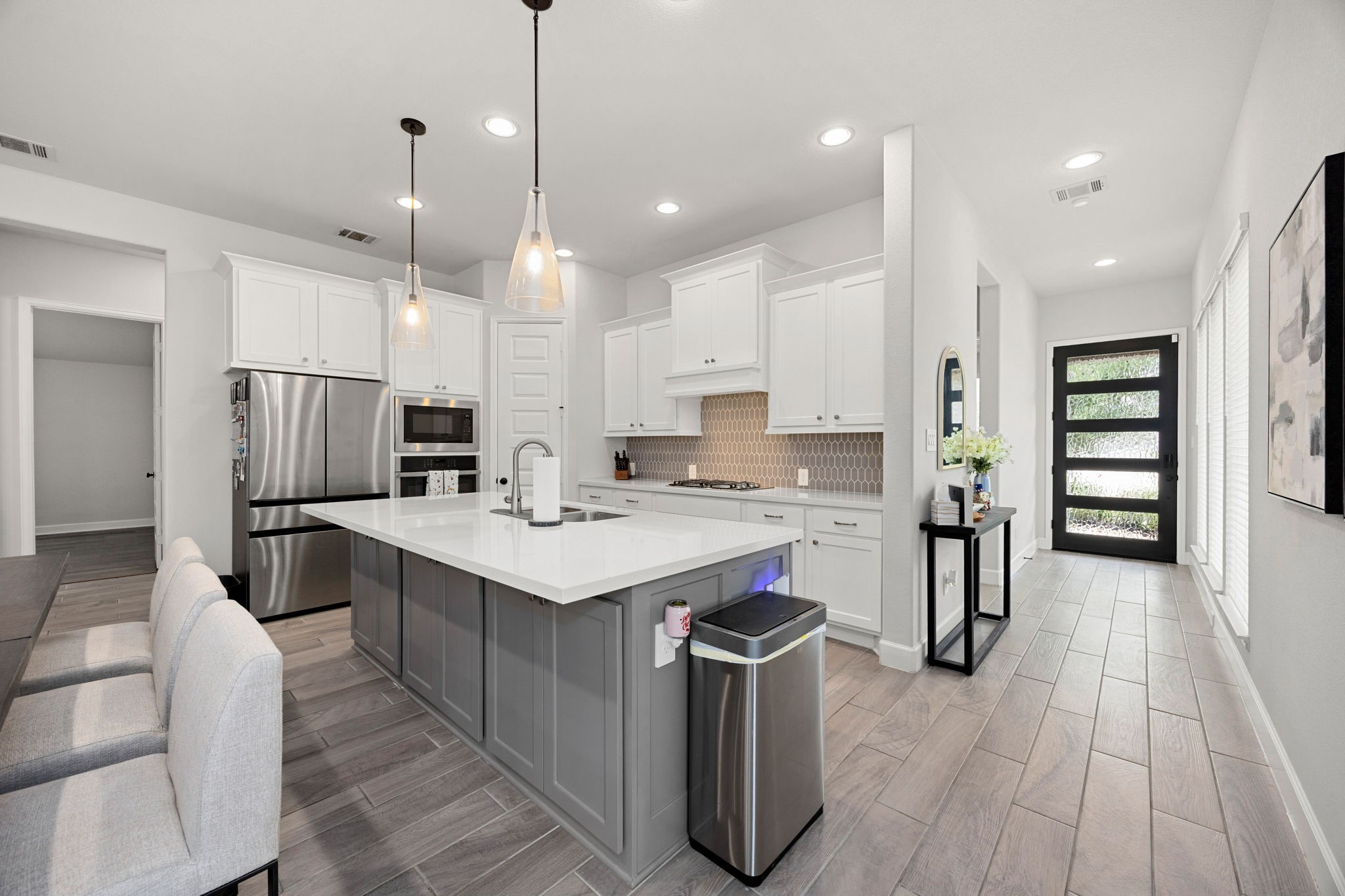 2122 Germander Lane Property Photo 4
