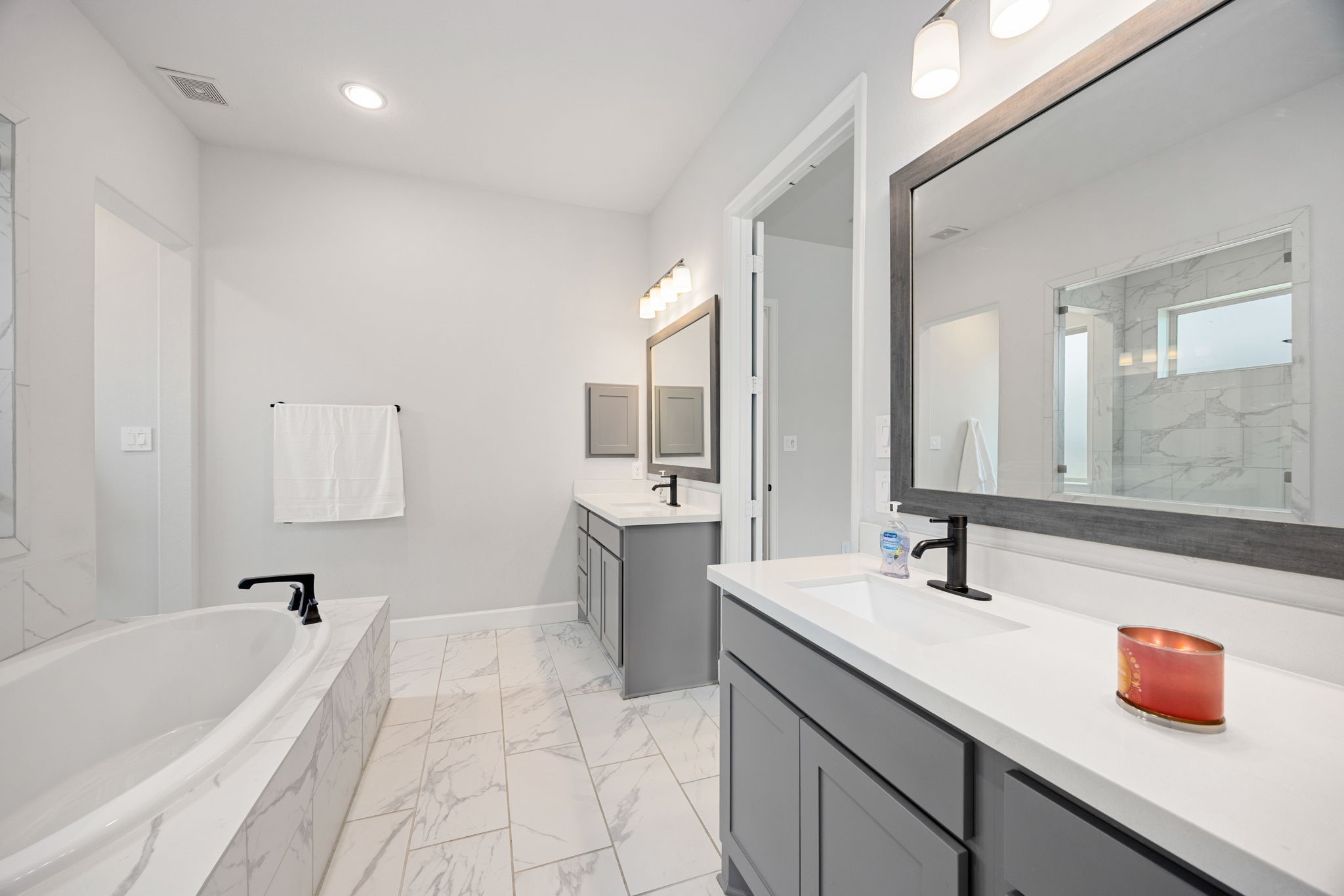 2122 Germander Lane Property Photo 20
