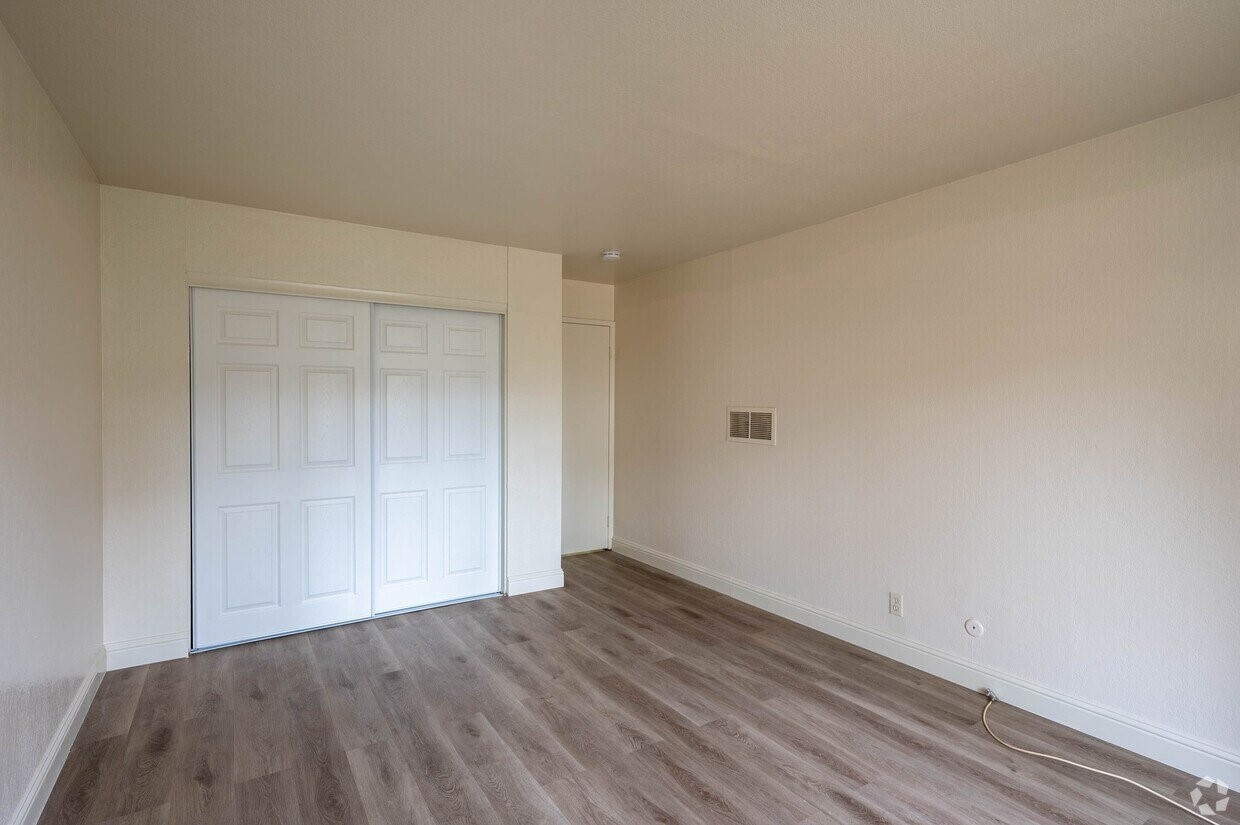 30 Novato St Property Photo 6