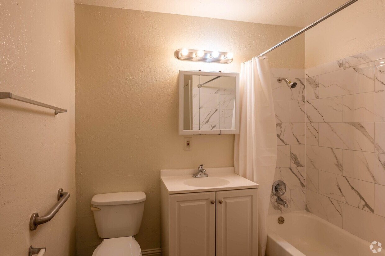 30 Novato St Property Photo 7