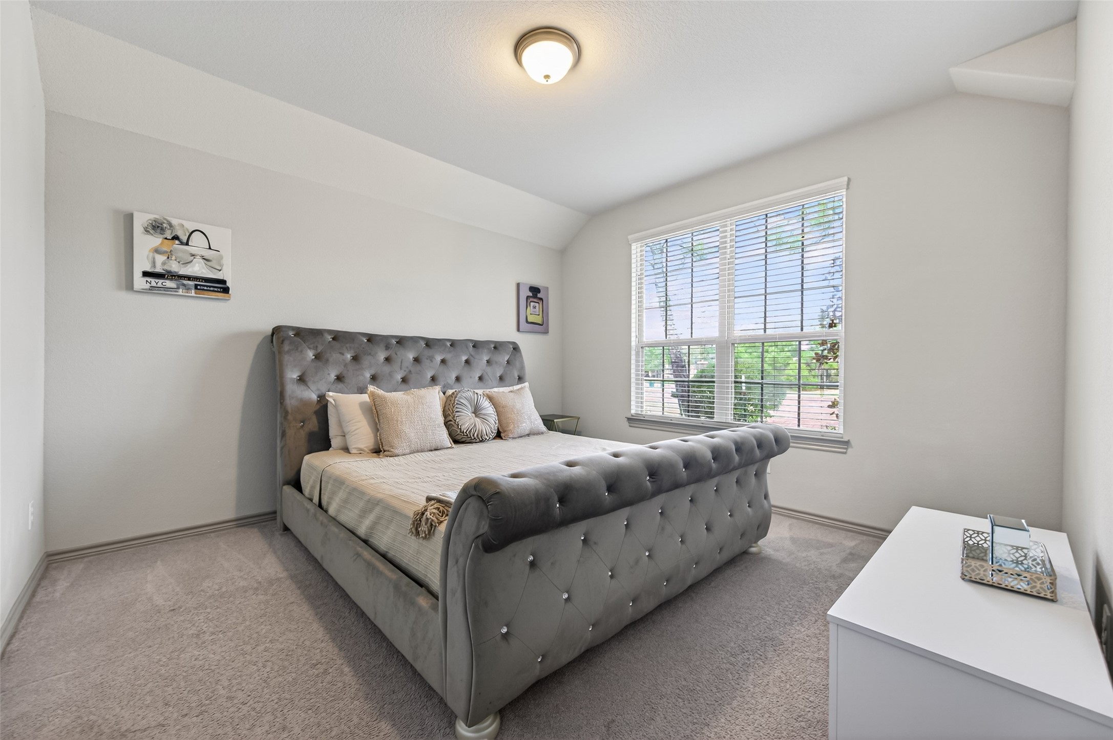 6 Log House Court Property Photo 3