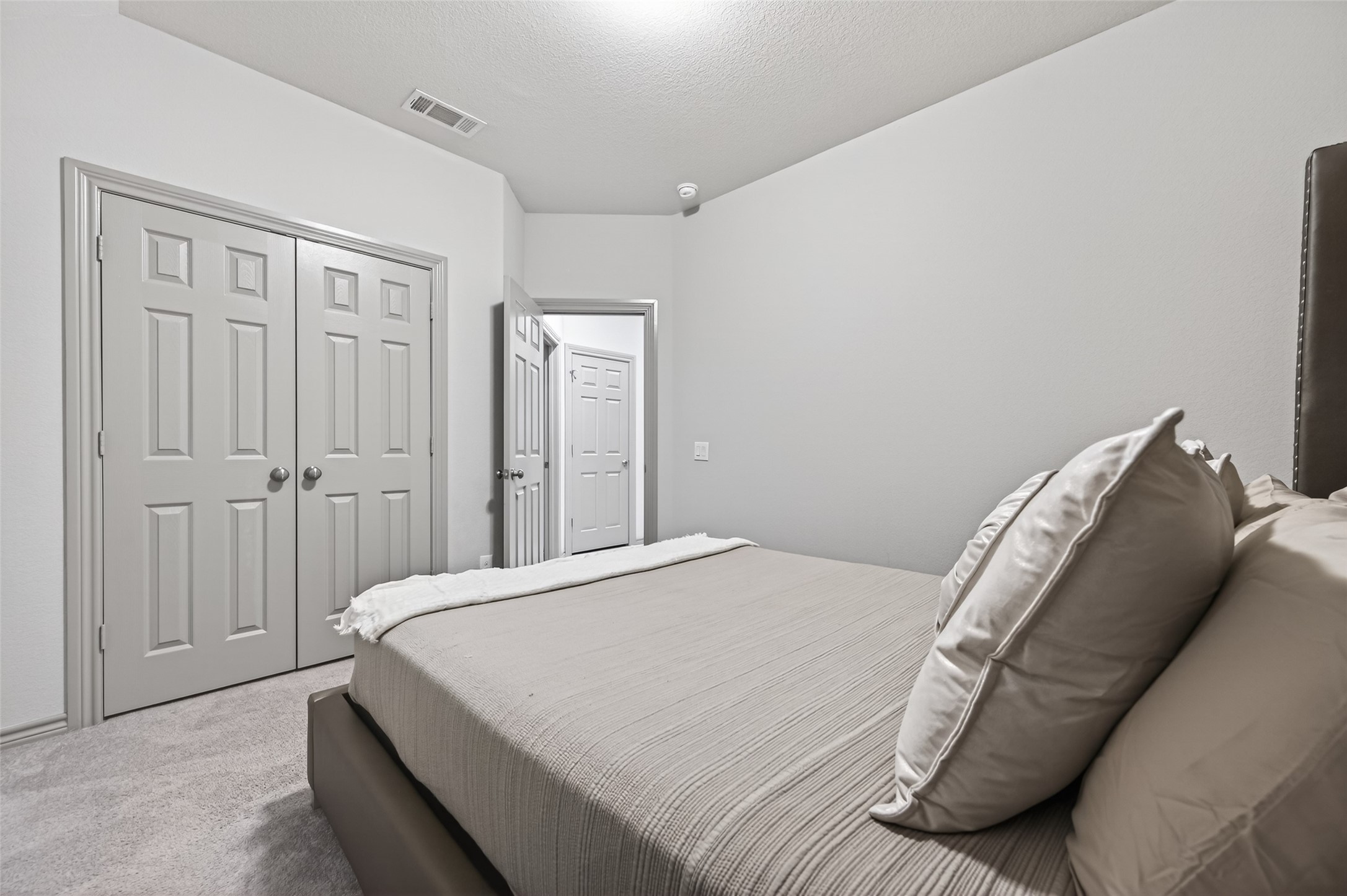 6 Log House Court Property Photo 12