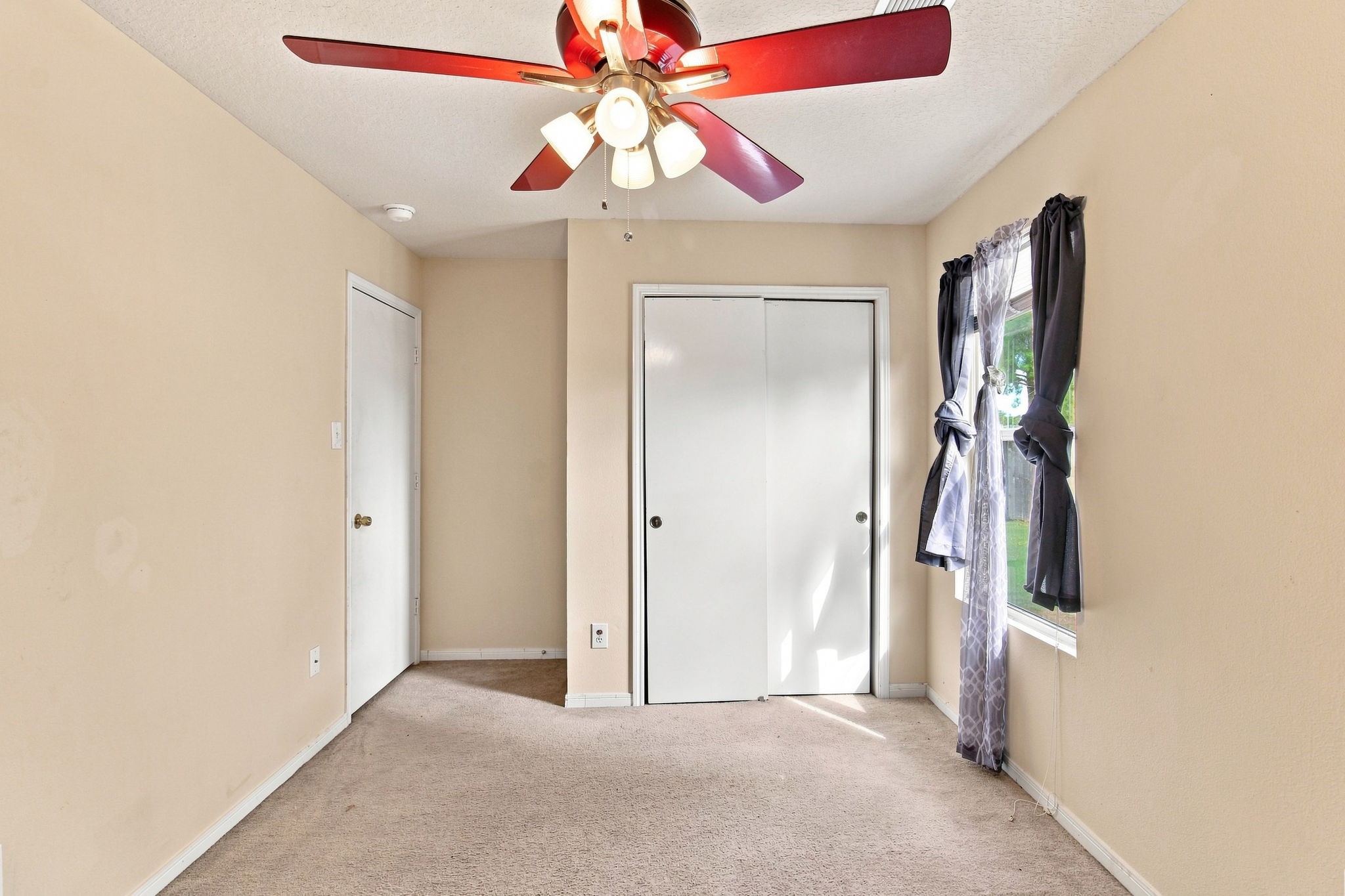15806 Pin Oak Ridge Street Property Photo 18
