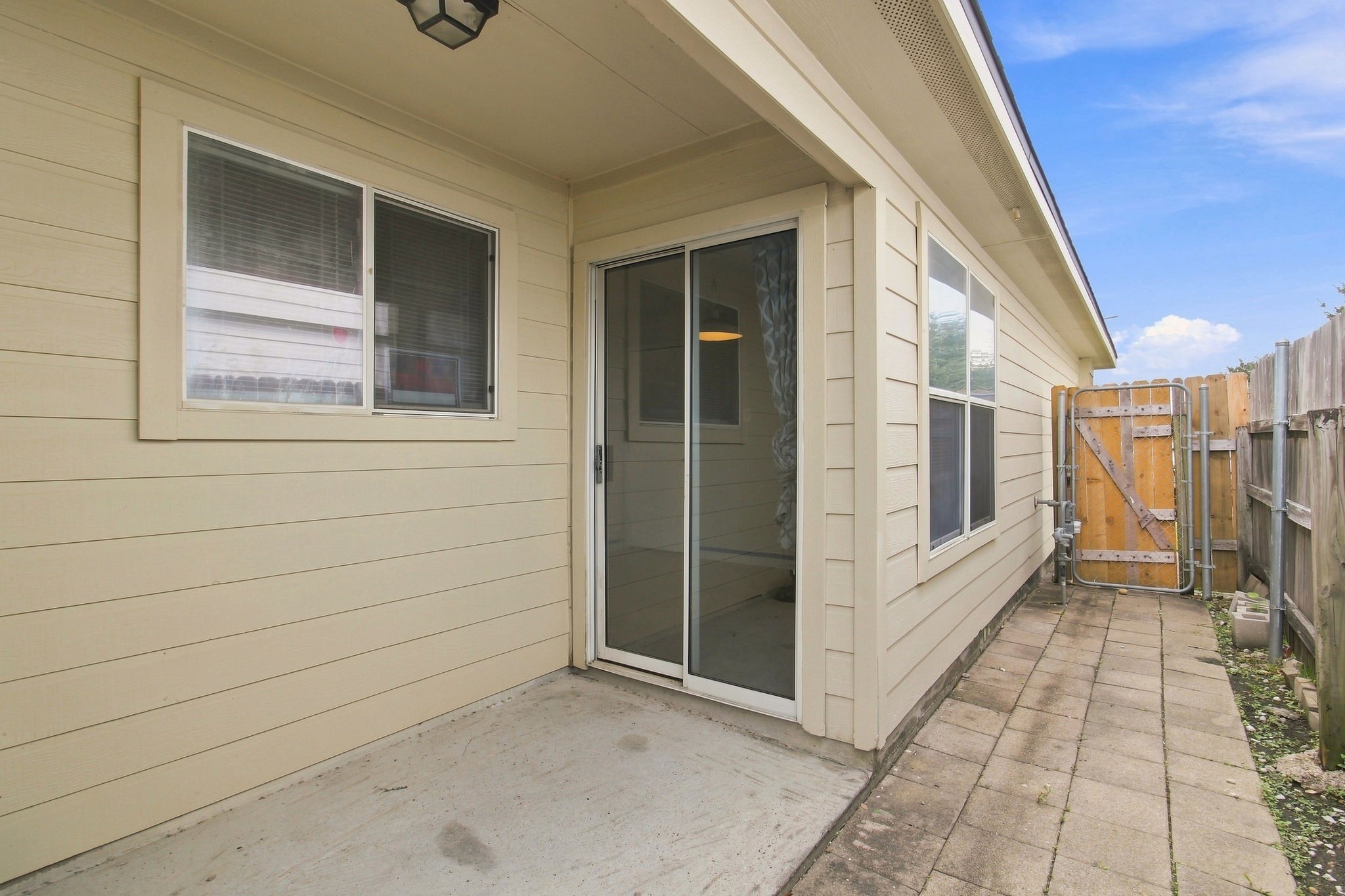 15806 Pin Oak Ridge Street Property Photo 23