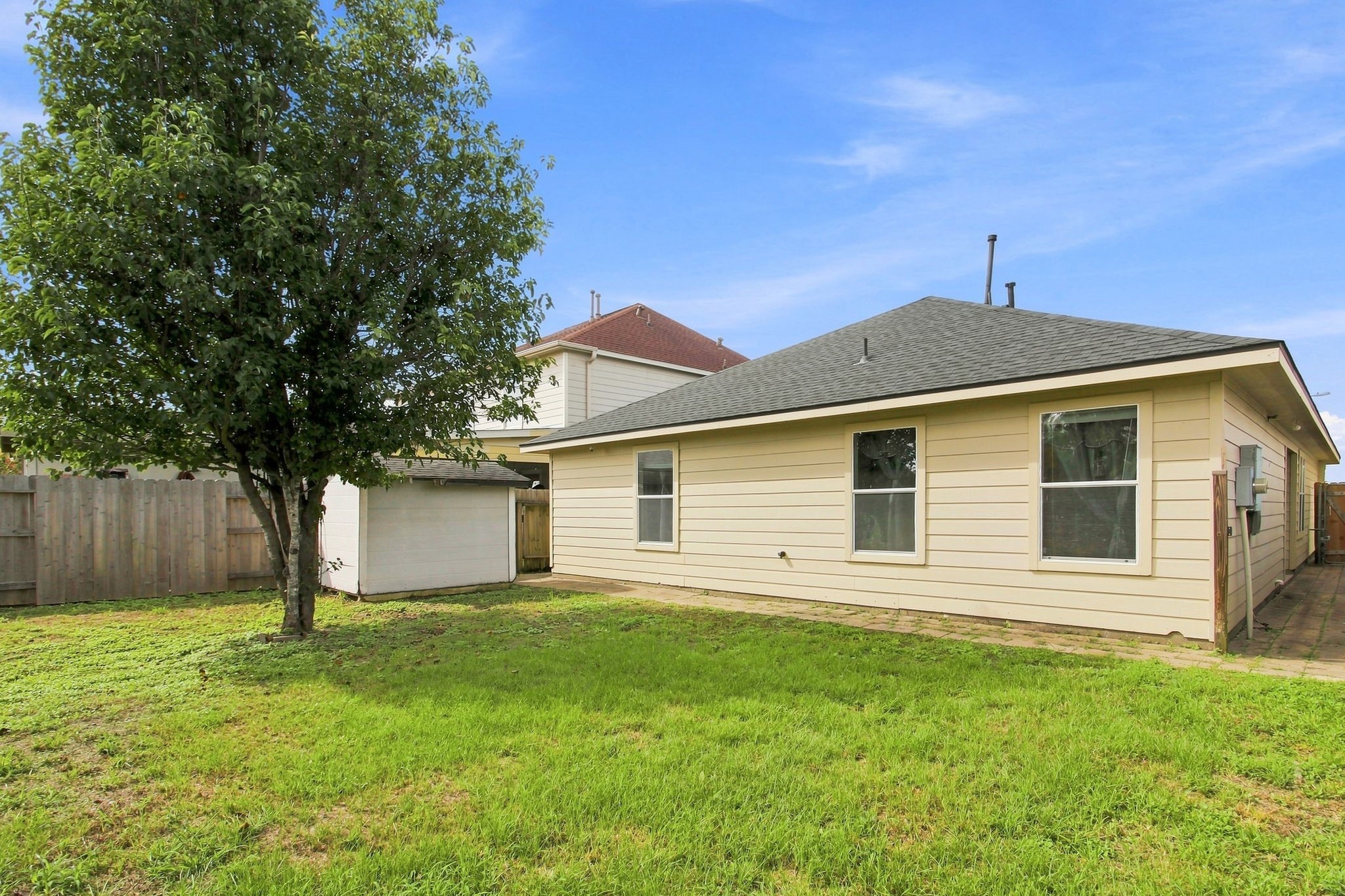 15806 Pin Oak Ridge Street Property Photo 24