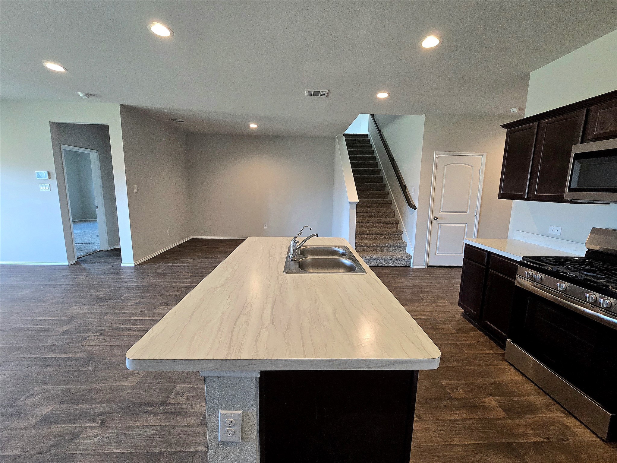 20811 Olive Leaf Street Property Photo 7