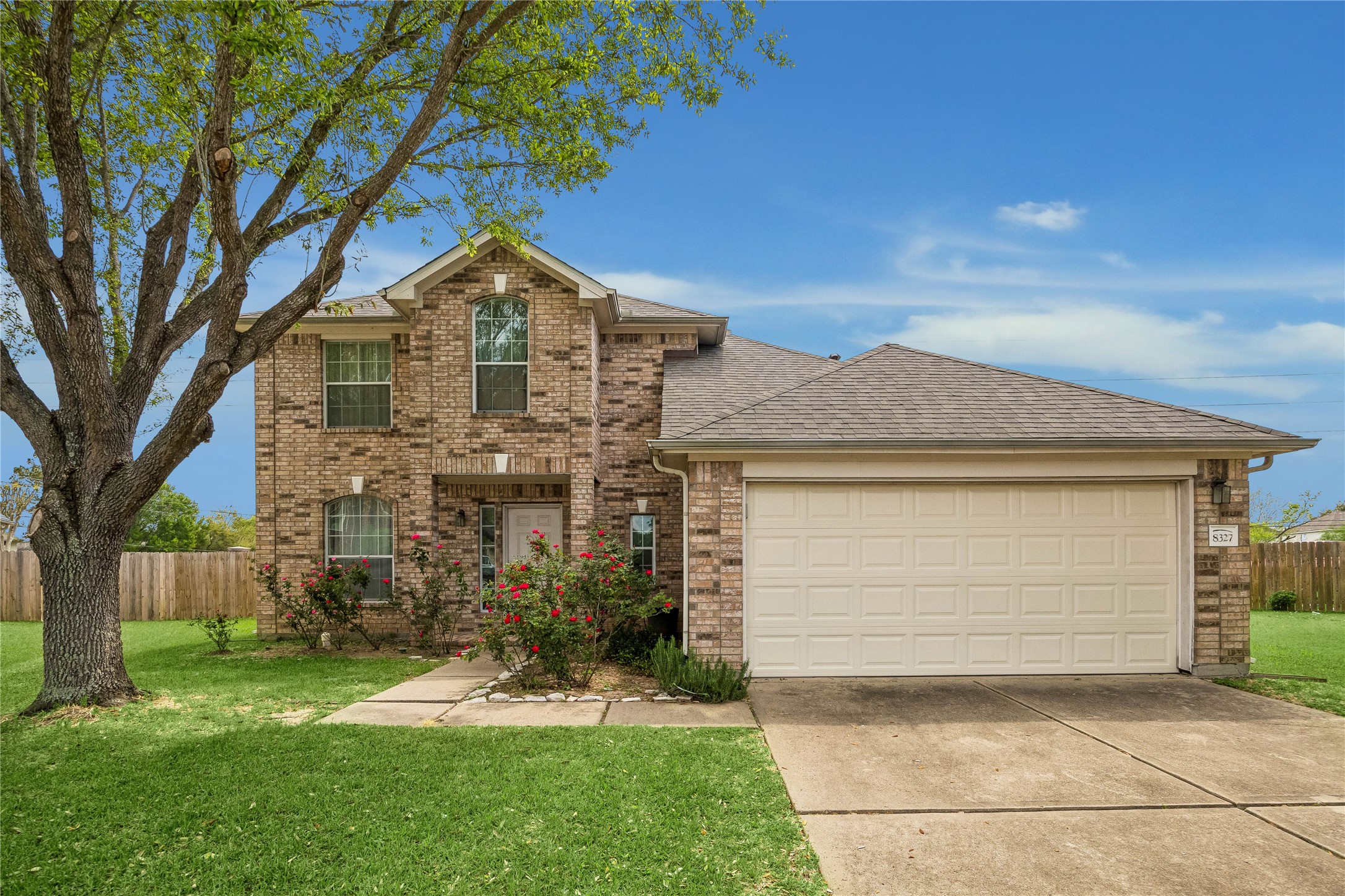 8327 Sonesta Point Lane Property Photo 1