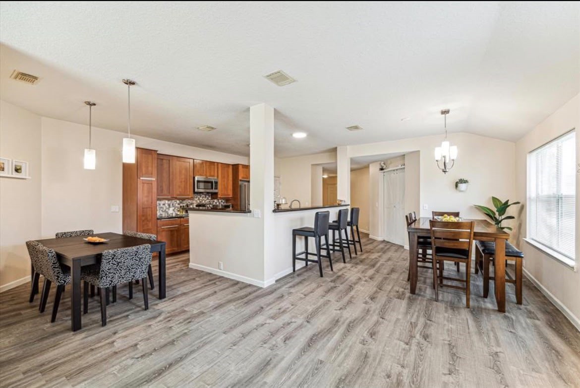 21122 Barker Canyon Lane Property Photo 4